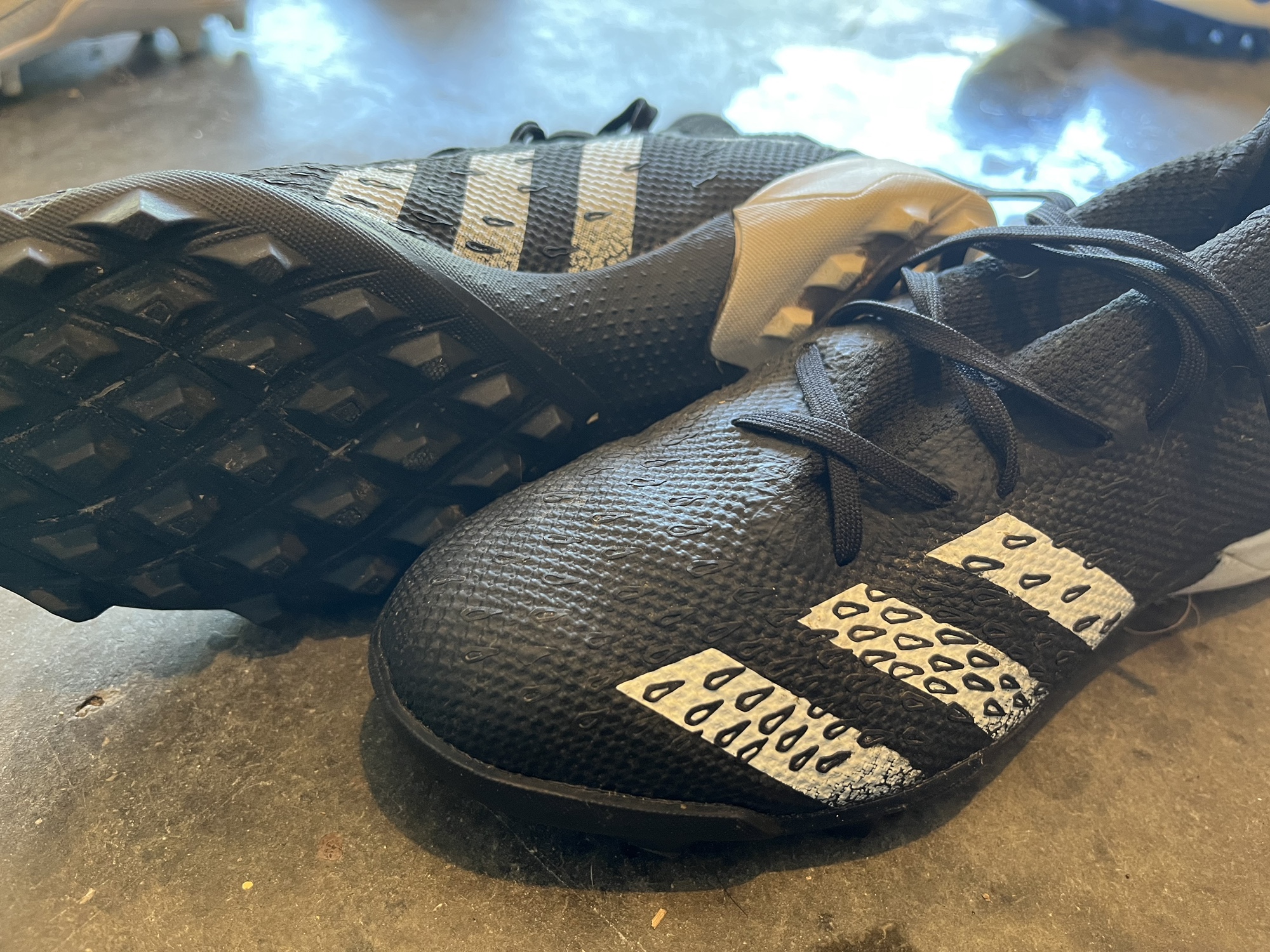 youth adidas predator cleats