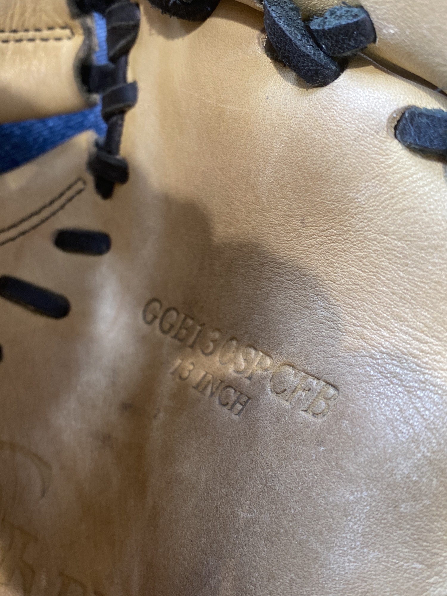 Used Rawlings Gold Glove Elite Right Hand Throw First Base Baseball