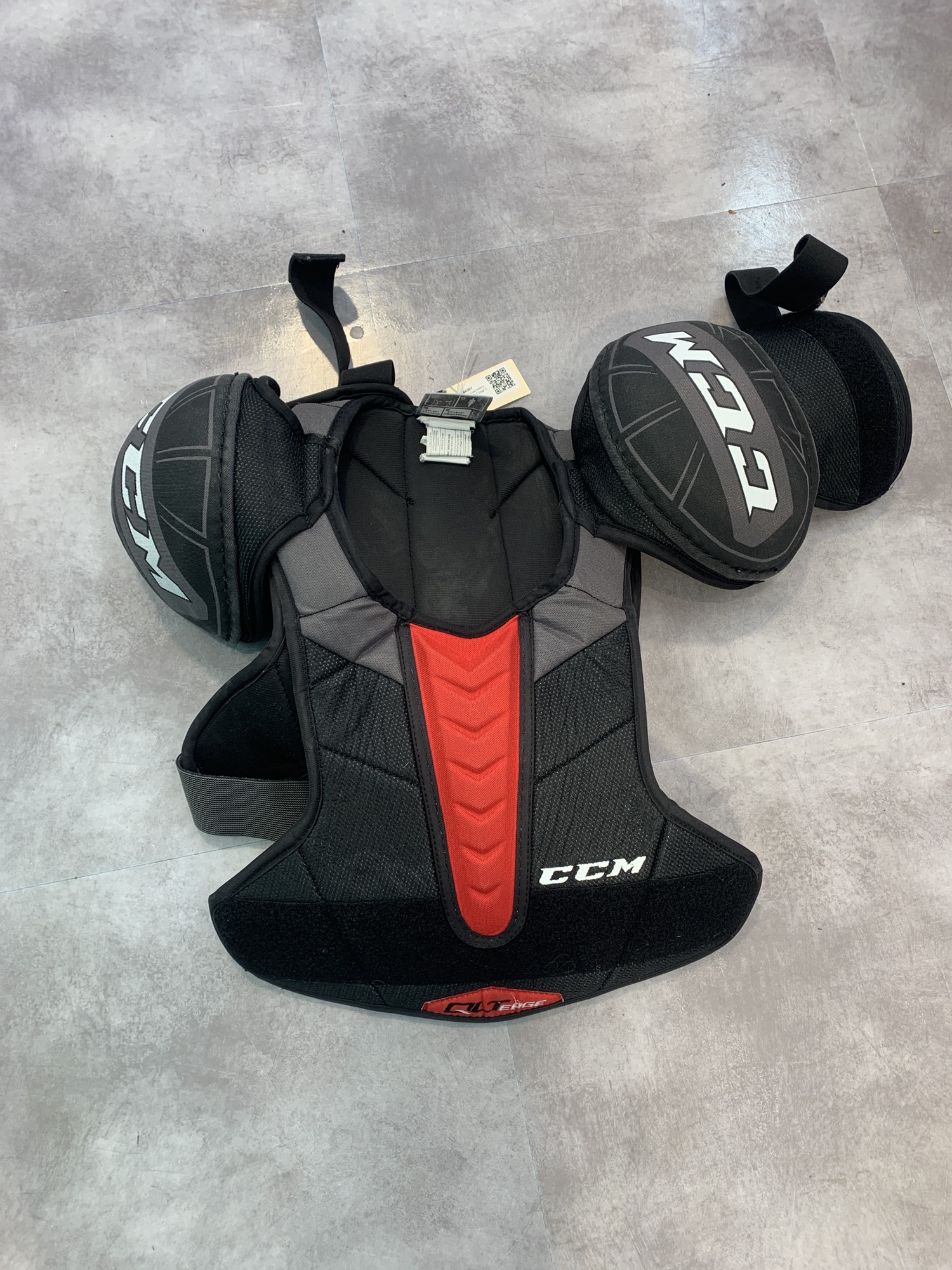 Senior Used Medium CCM QLT Edge Shoulder Pads SidelineSwap