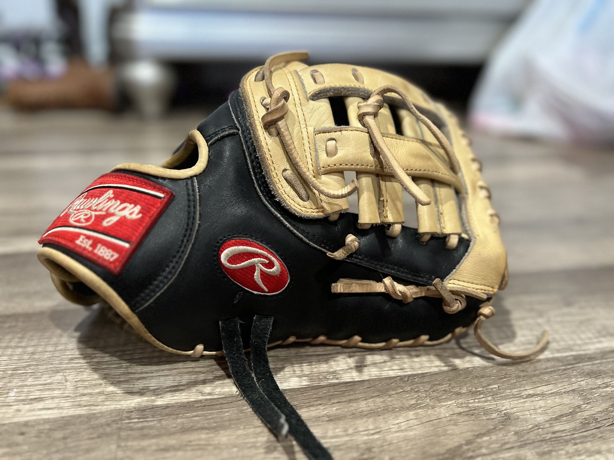 Used First Base 12.5" Heart of the Hide Baseball Glove SidelineSwap