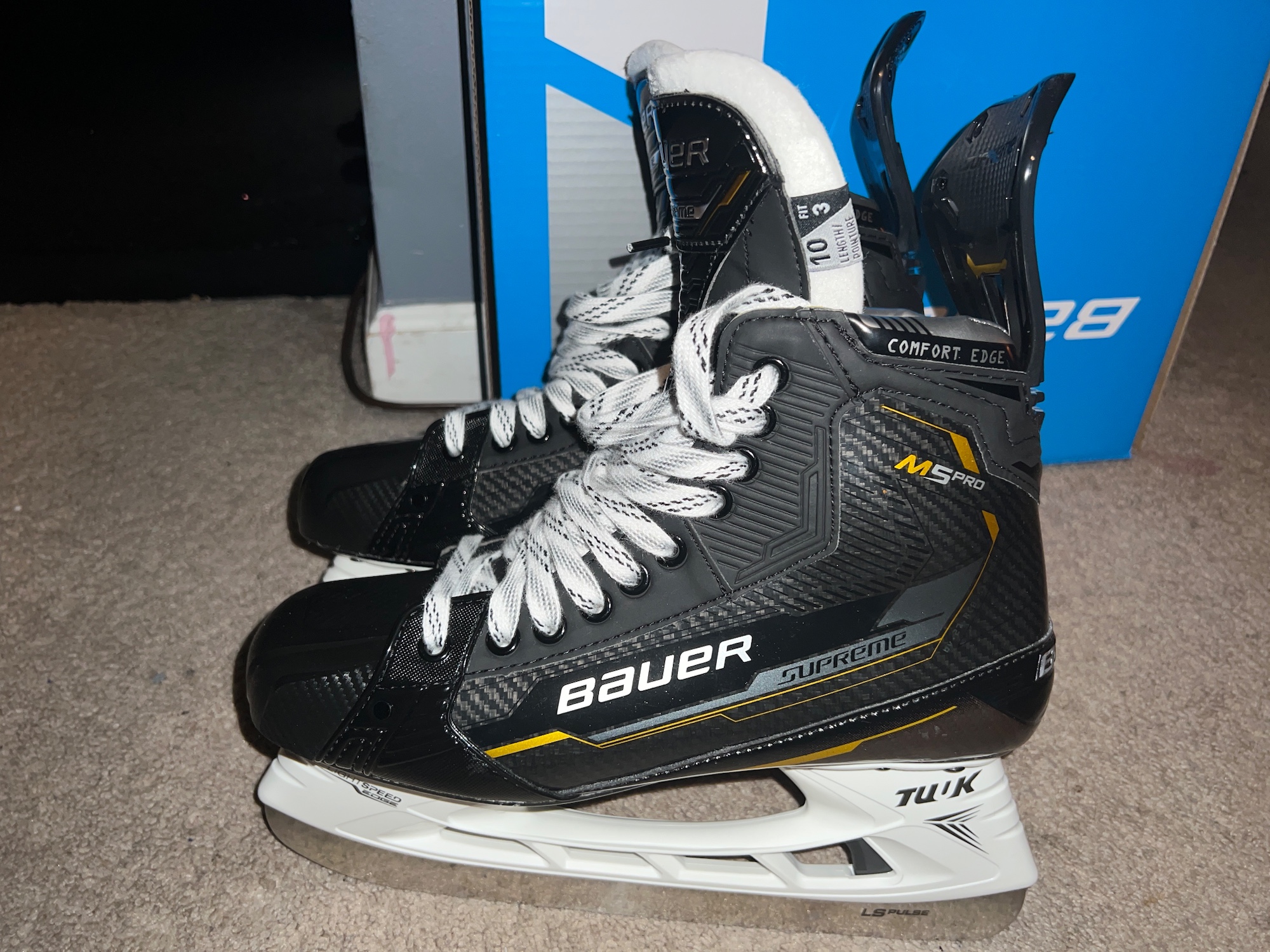 Bauer M5 PRO Hockey Skates SidelineSwap