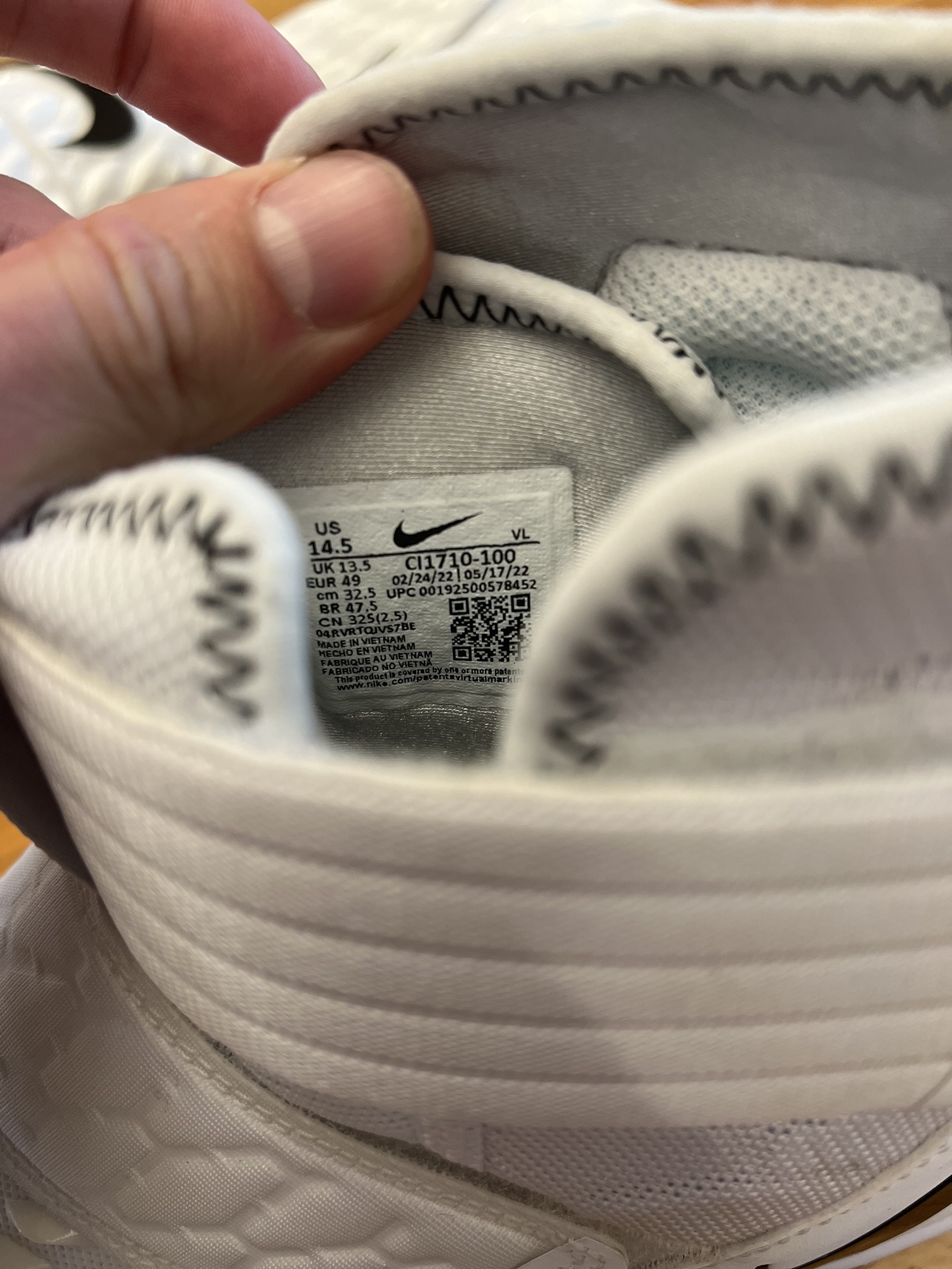 mens nike football cleats size 14