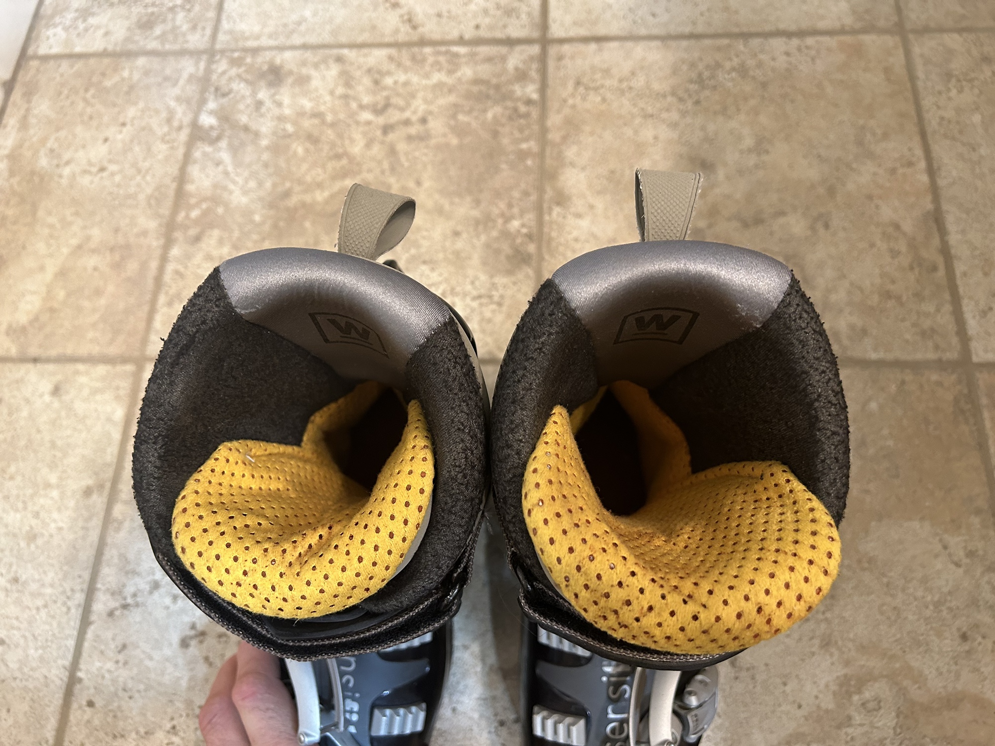 Salomon Evolution 9.0 ski boots SidelineSwap