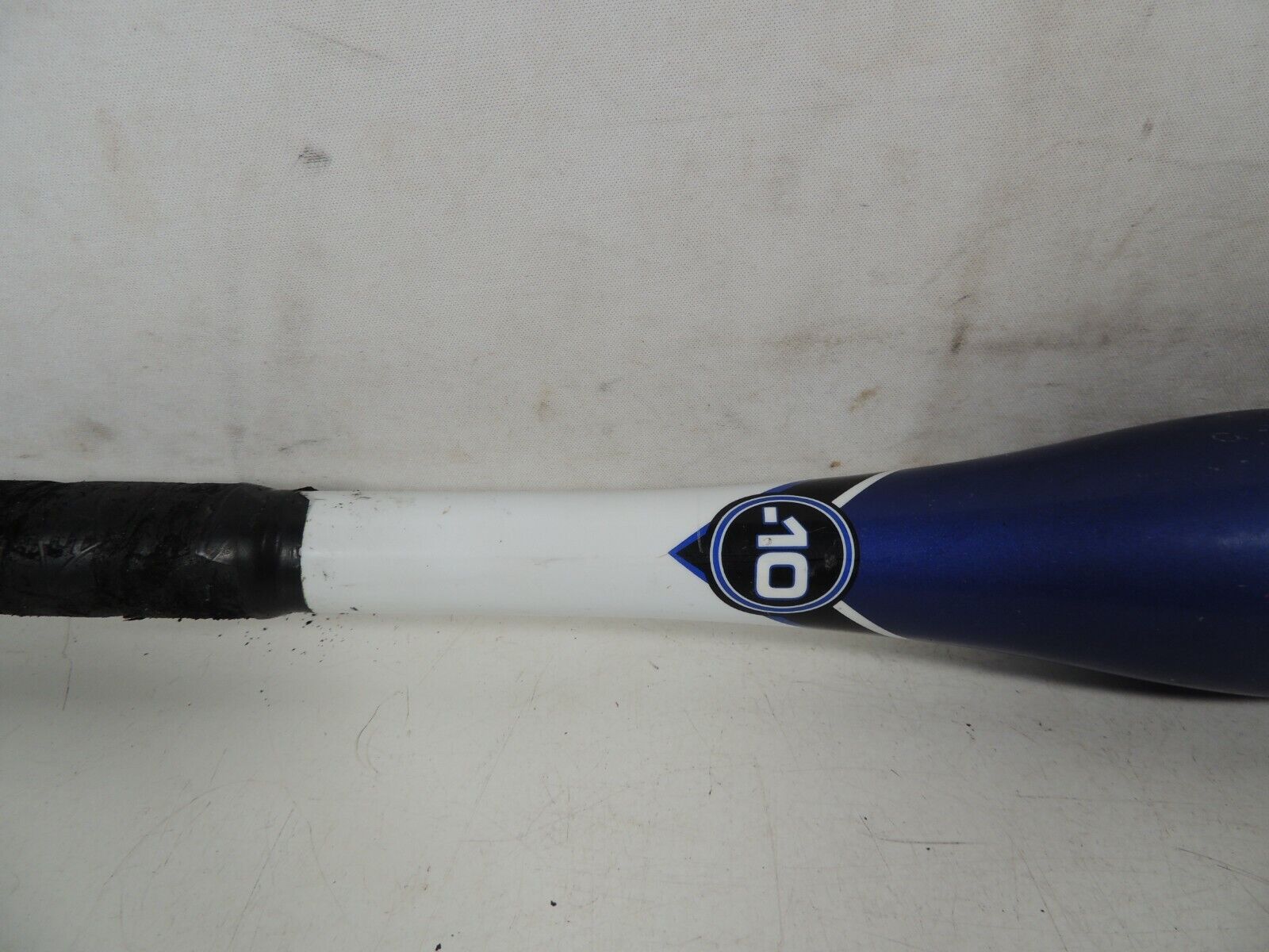 Easton TYPHOON 10 Fastpitch Softball Bat 27", 17oz, 2 1/4" (SK60B