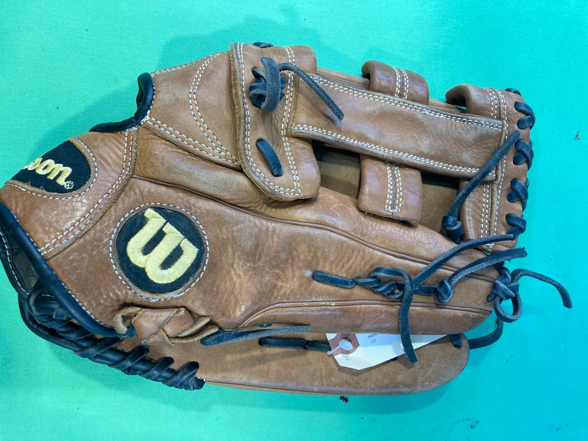 Used Wilson A950 Right Hand Throw Outfield Baseball Glove 13" SidelineSwap