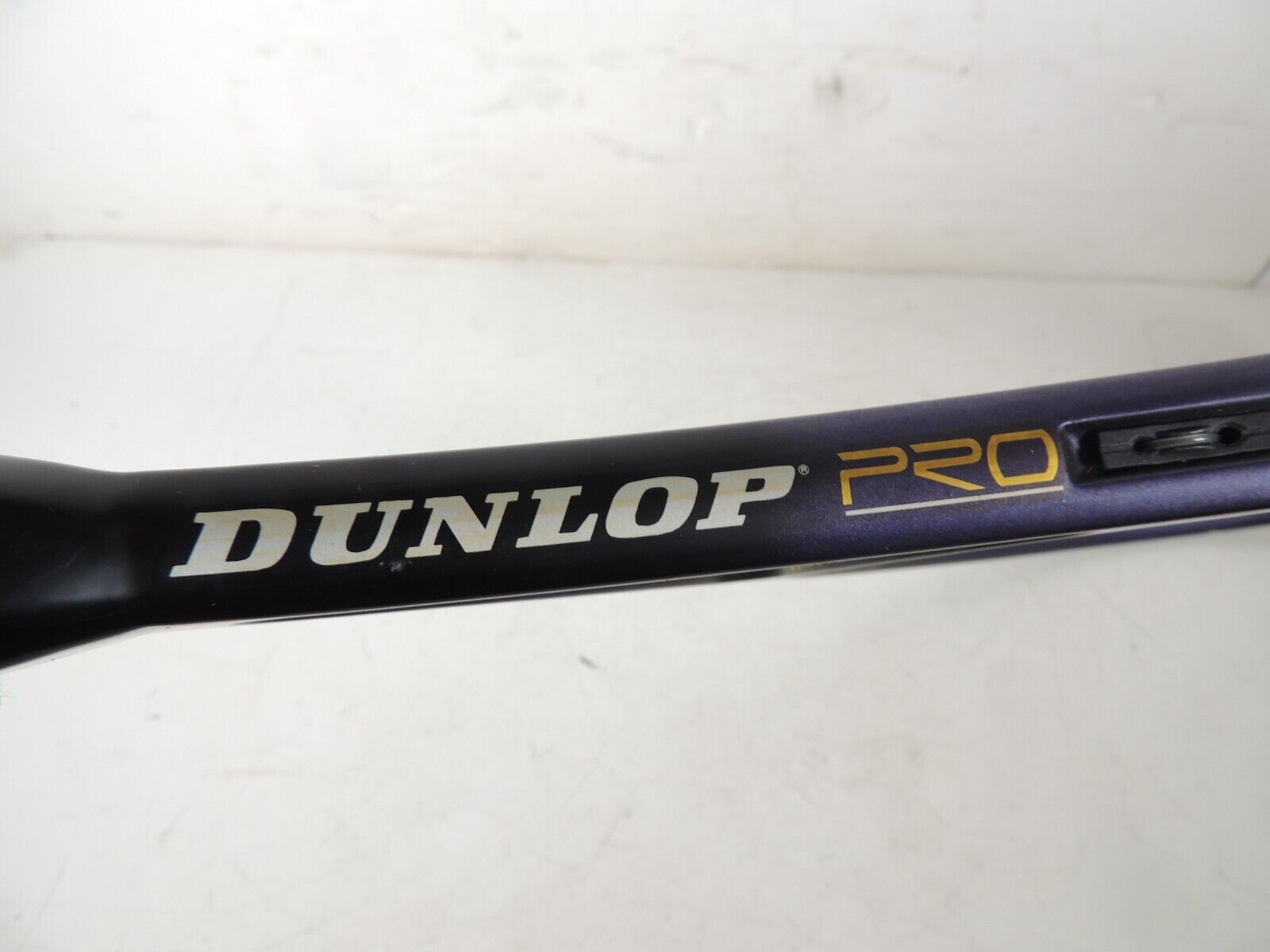 DUNLOP Classic Pro REVELATION Graphite Tennis Racquet Size 4 1/2 Grip
