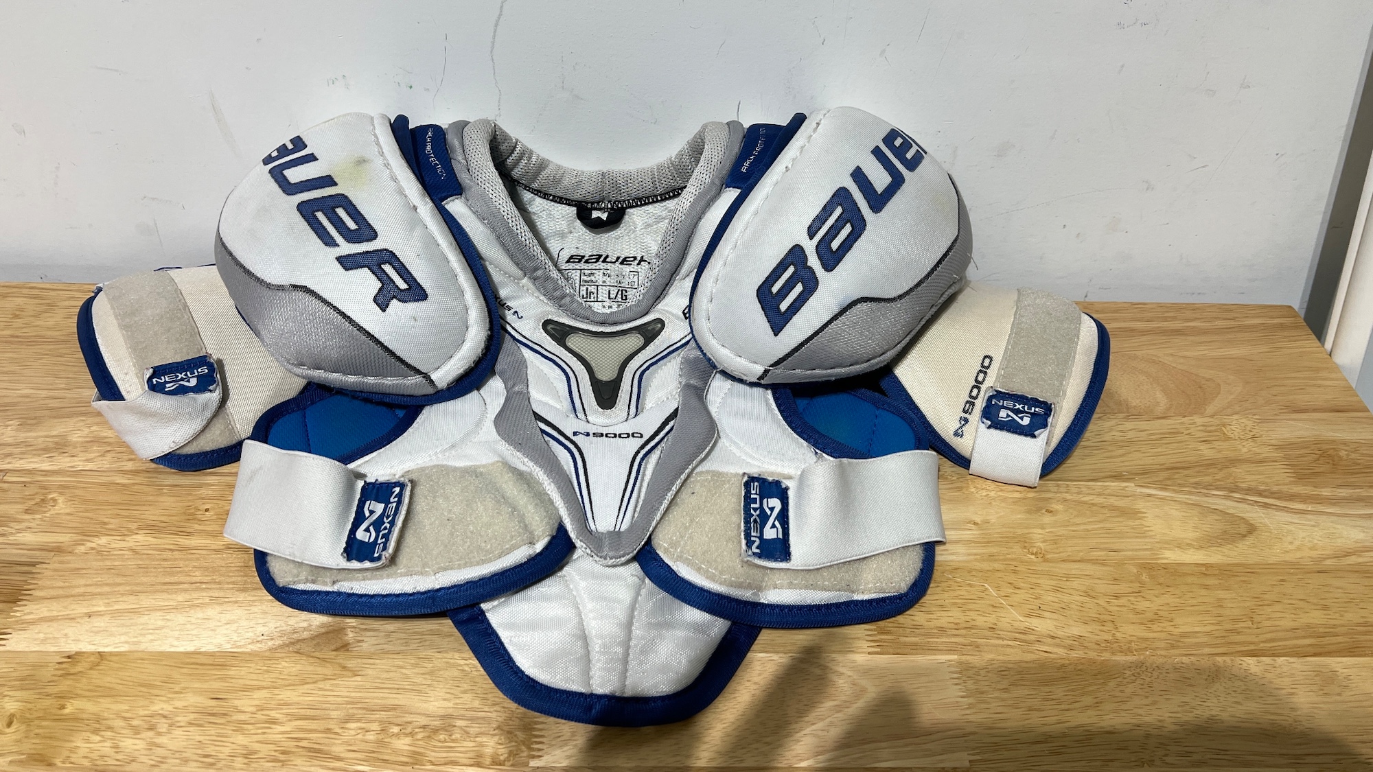 Used Large Bauer Nexus 9000 Shoulder Pads SidelineSwap