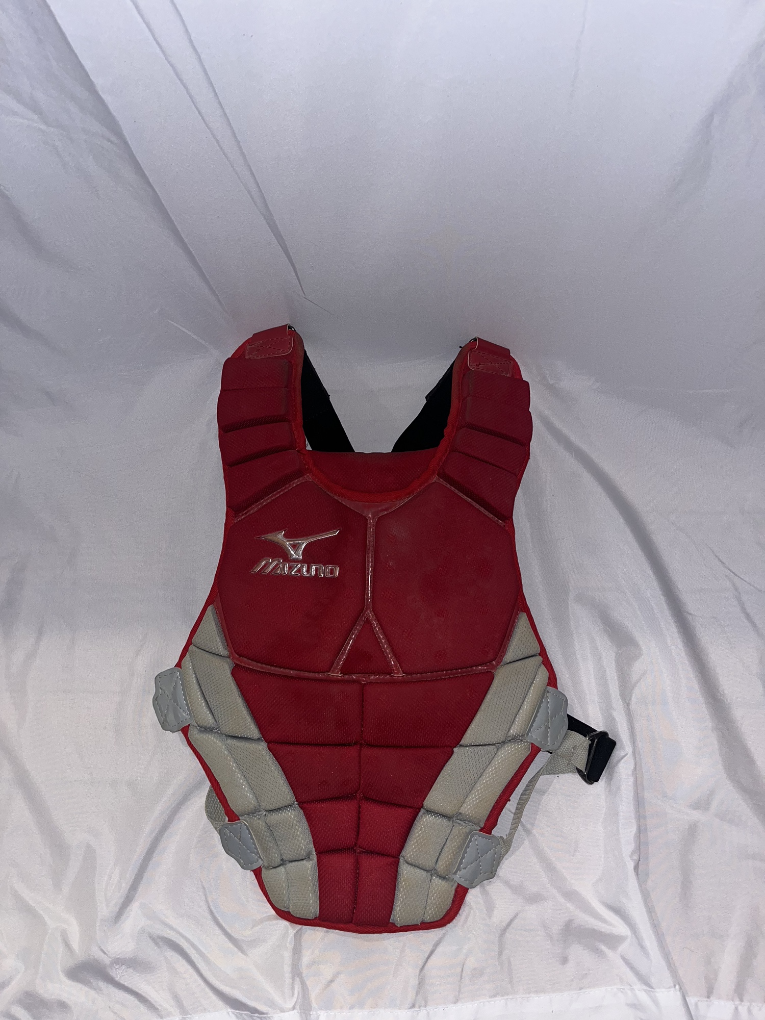 Mizuno Catcher's Chest Protector SidelineSwap