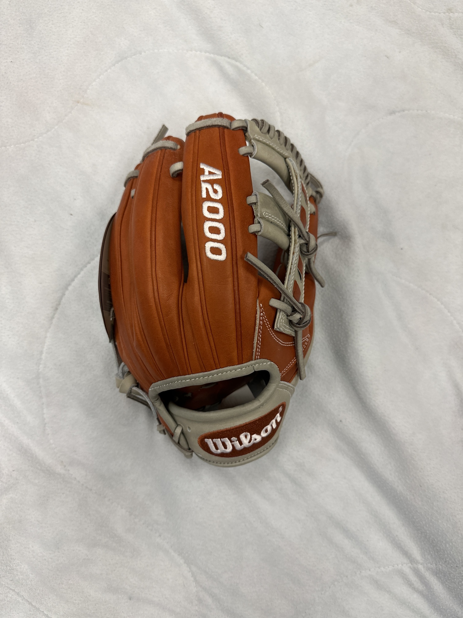 New Right Hand Throw 11.5" A2000 Baseball Glove 1716 may Gotm (slight