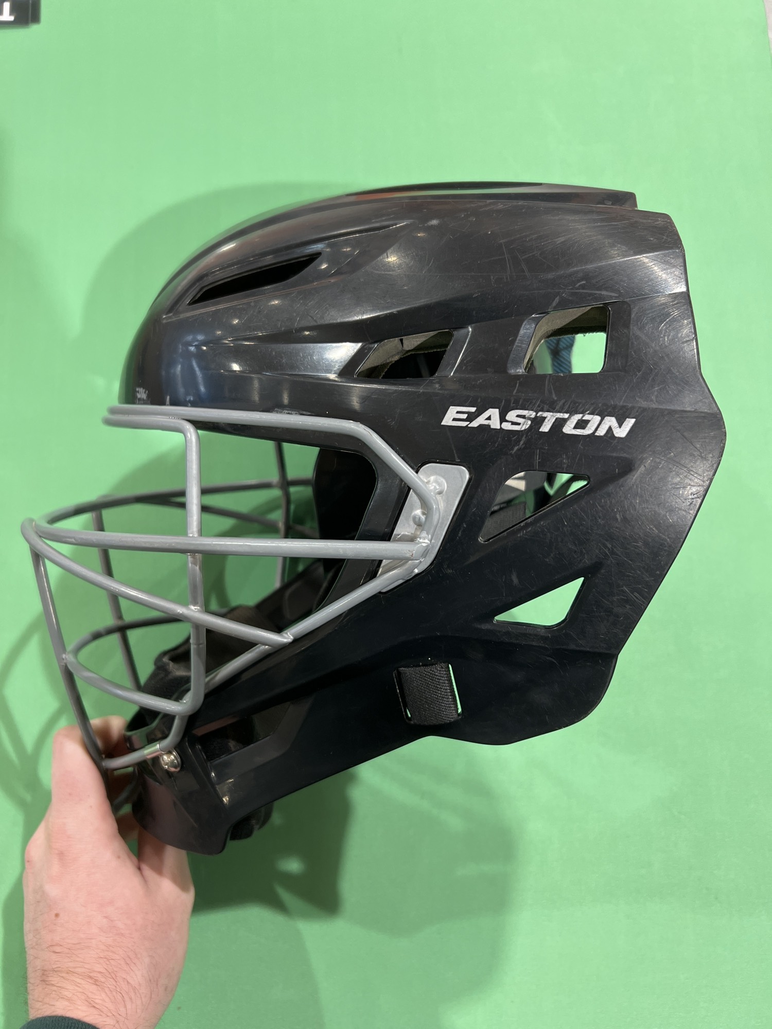 Used Easton Gametime Catcher's Mask SidelineSwap