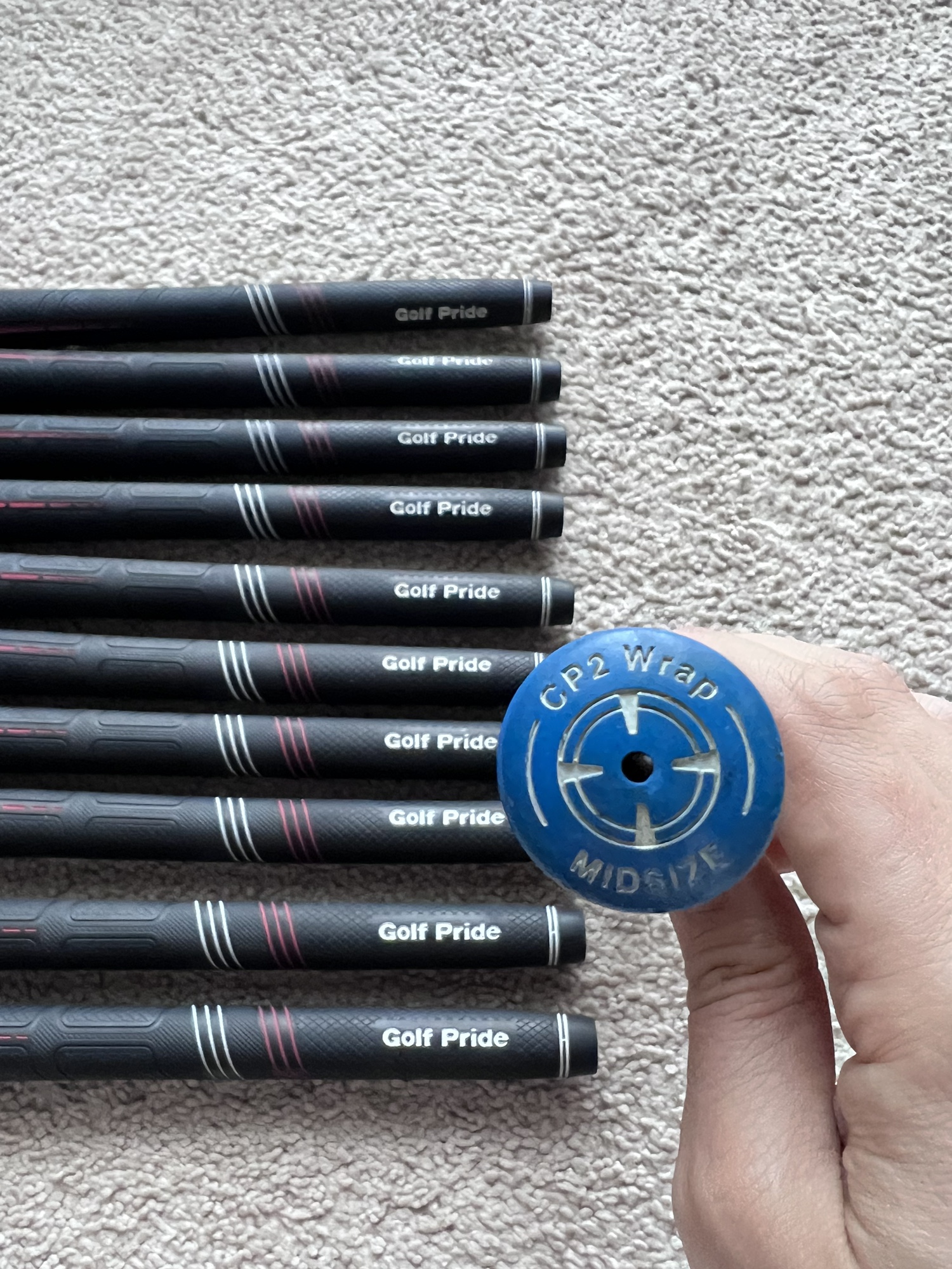 ONE SEASON, GREAT CONDITION Used Golf Pride CP2 Midsize Grips