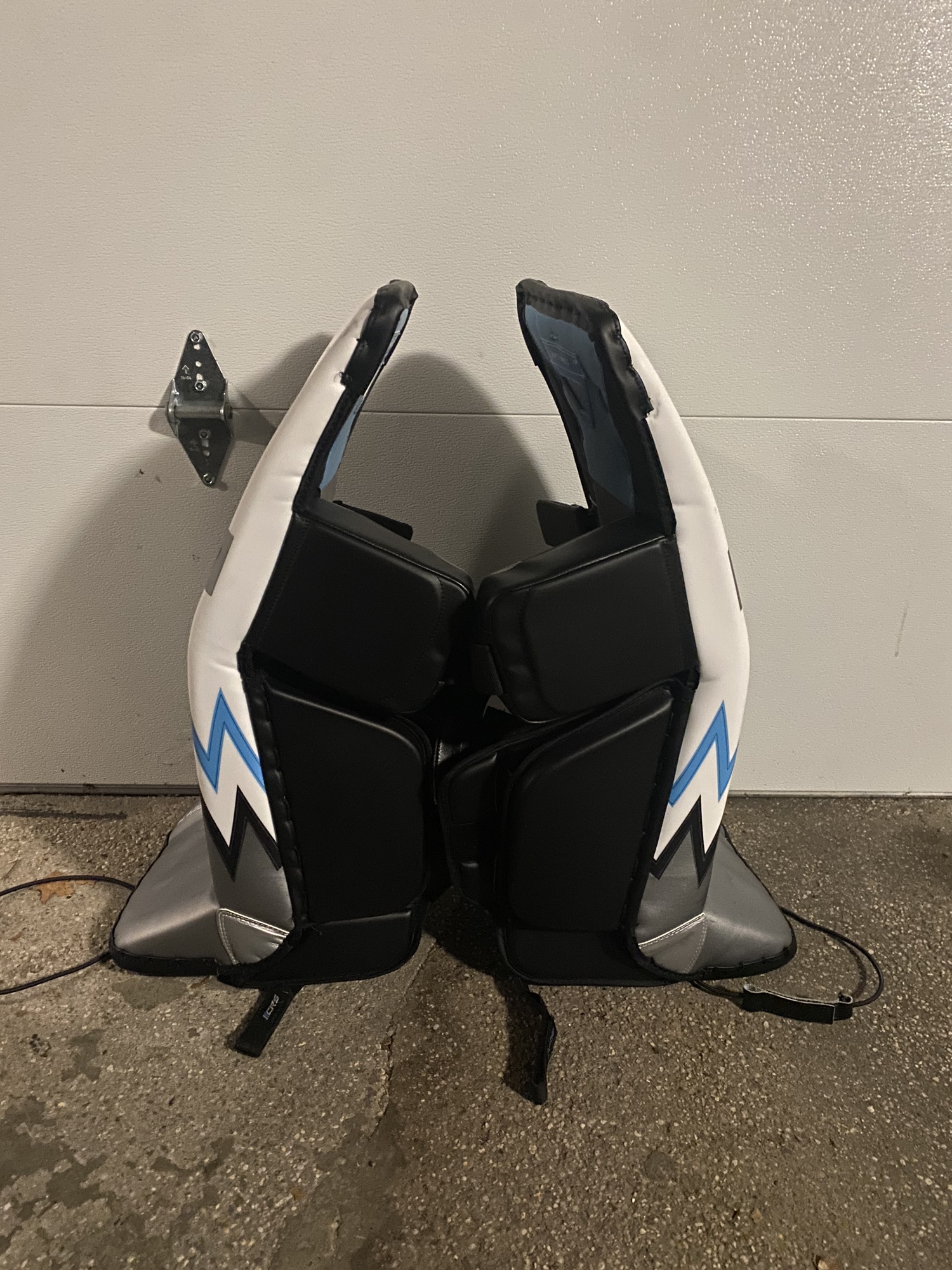 33” Full Right Bauer Hyperlite Goalie Full Set SidelineSwap