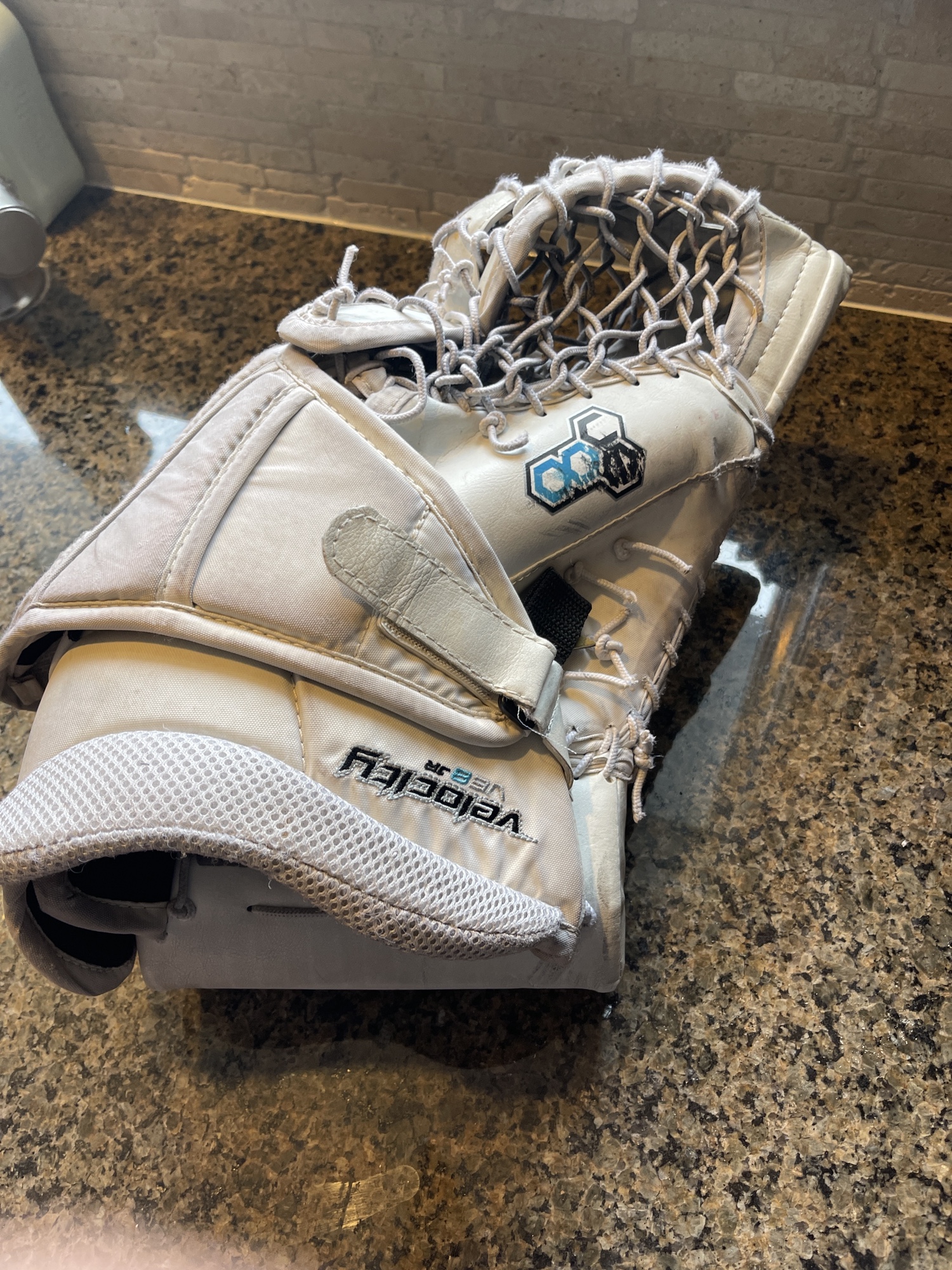 Vaughn ice hockey goalie glove SidelineSwap