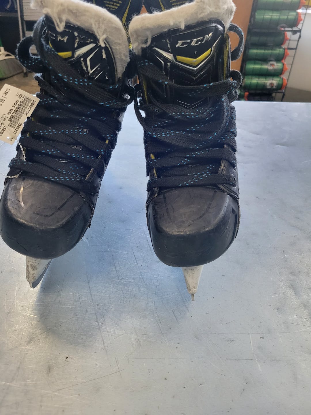 Used Ccm Tacks 4092 Junior 03.5 Ice Hockey Skates SidelineSwap