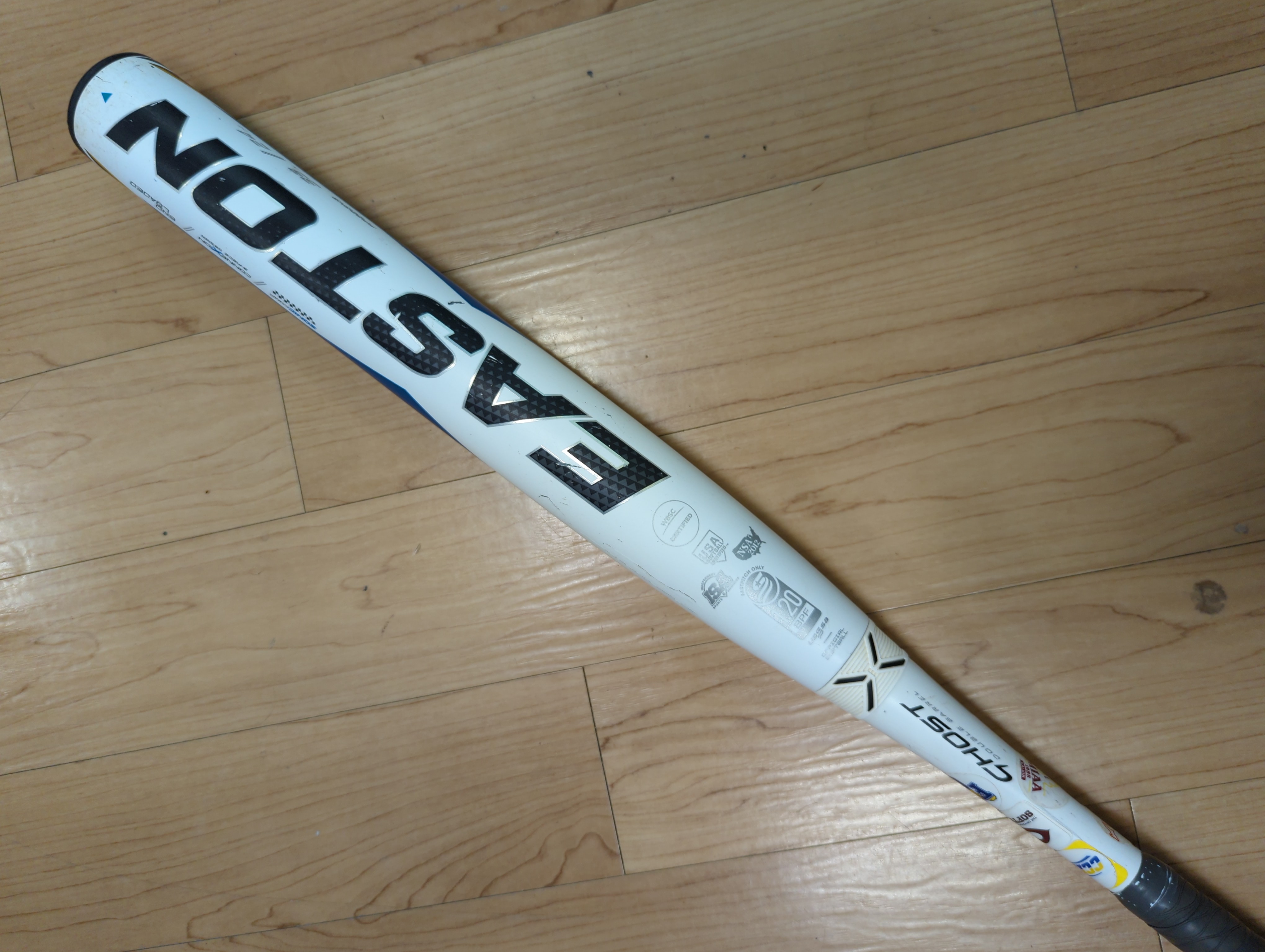 Used 2022 Easton Ghost Composite Bat 9 24OZ 33" CRACKED SEE PHOTOS