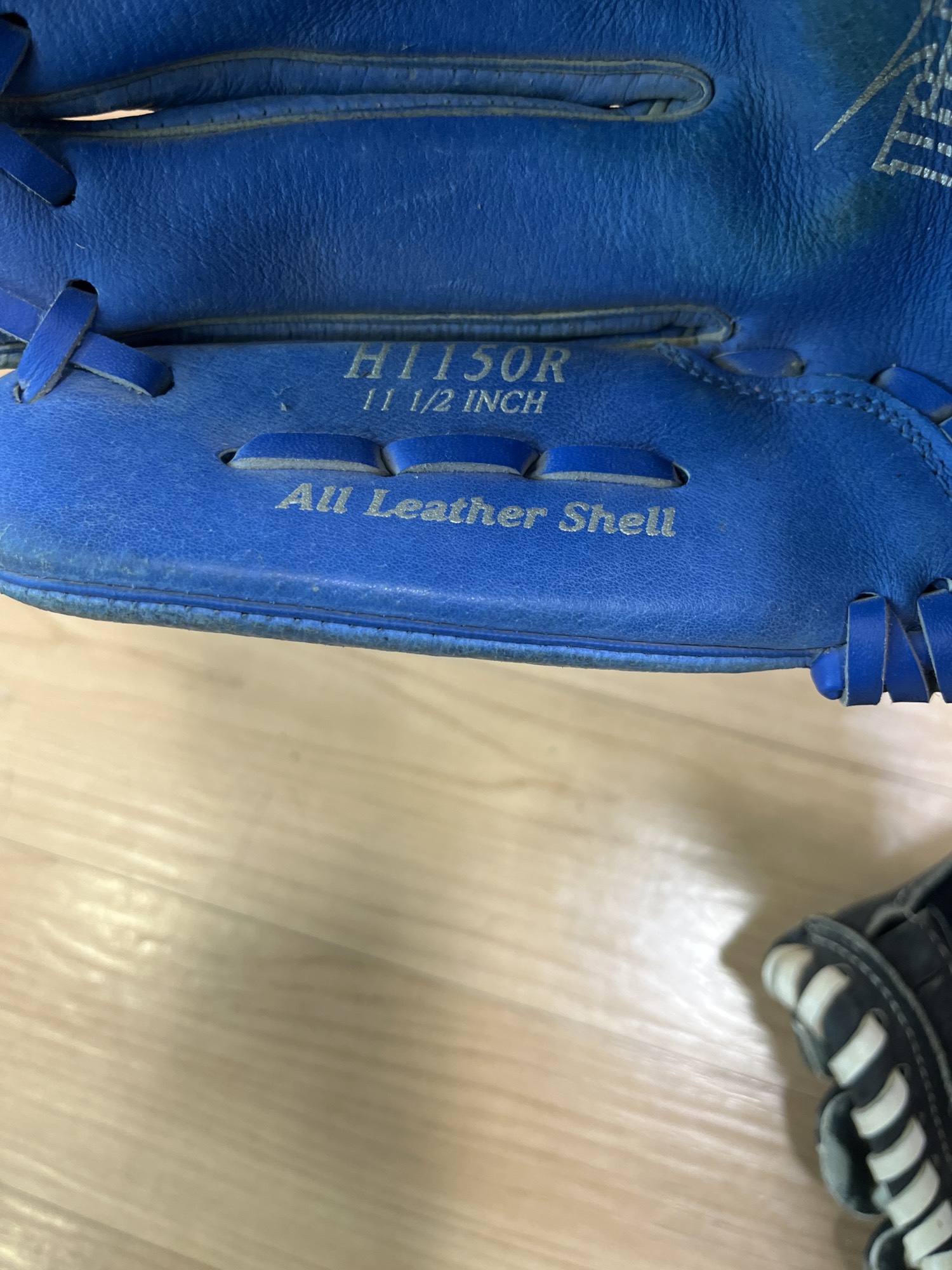 Used Rawlings Highlight Series Left Hand Throw Infield Baseball Glove