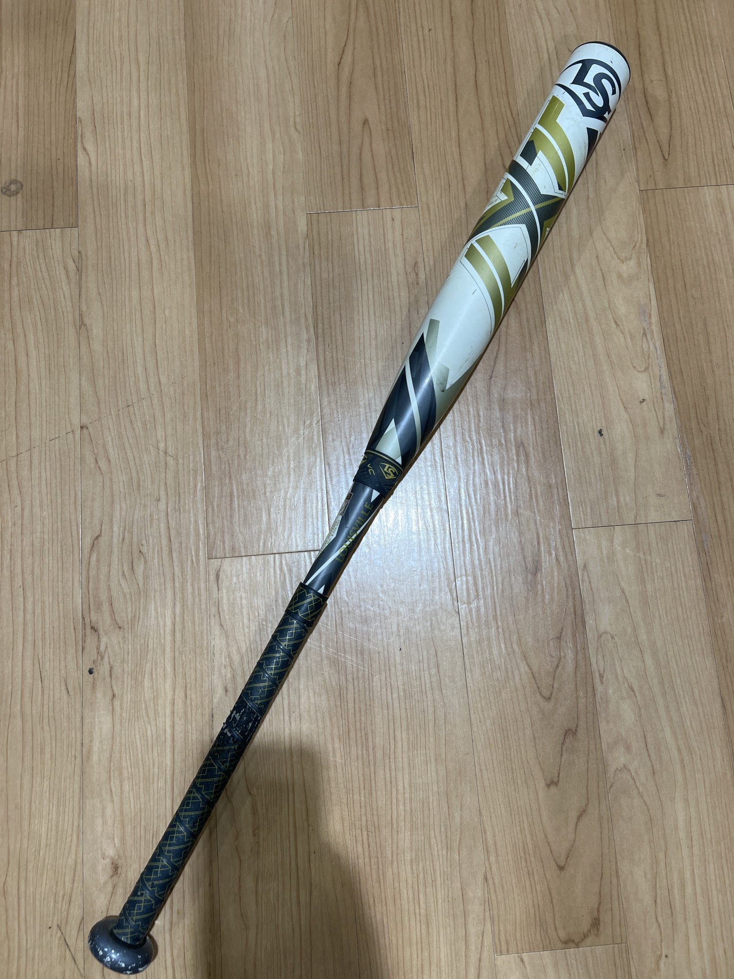Used 2021 Louisville Slugger LXT Composite Bat 10 22OZ 32" SidelineSwap