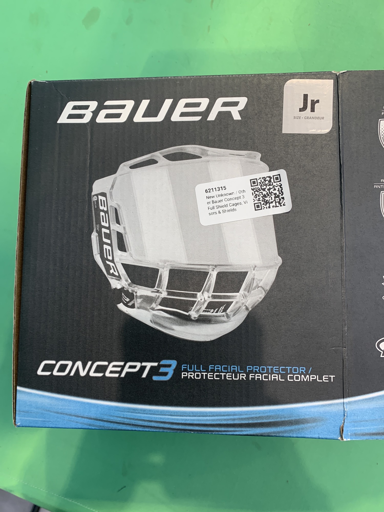 New Bauer Concept 3 Full Shield SidelineSwap