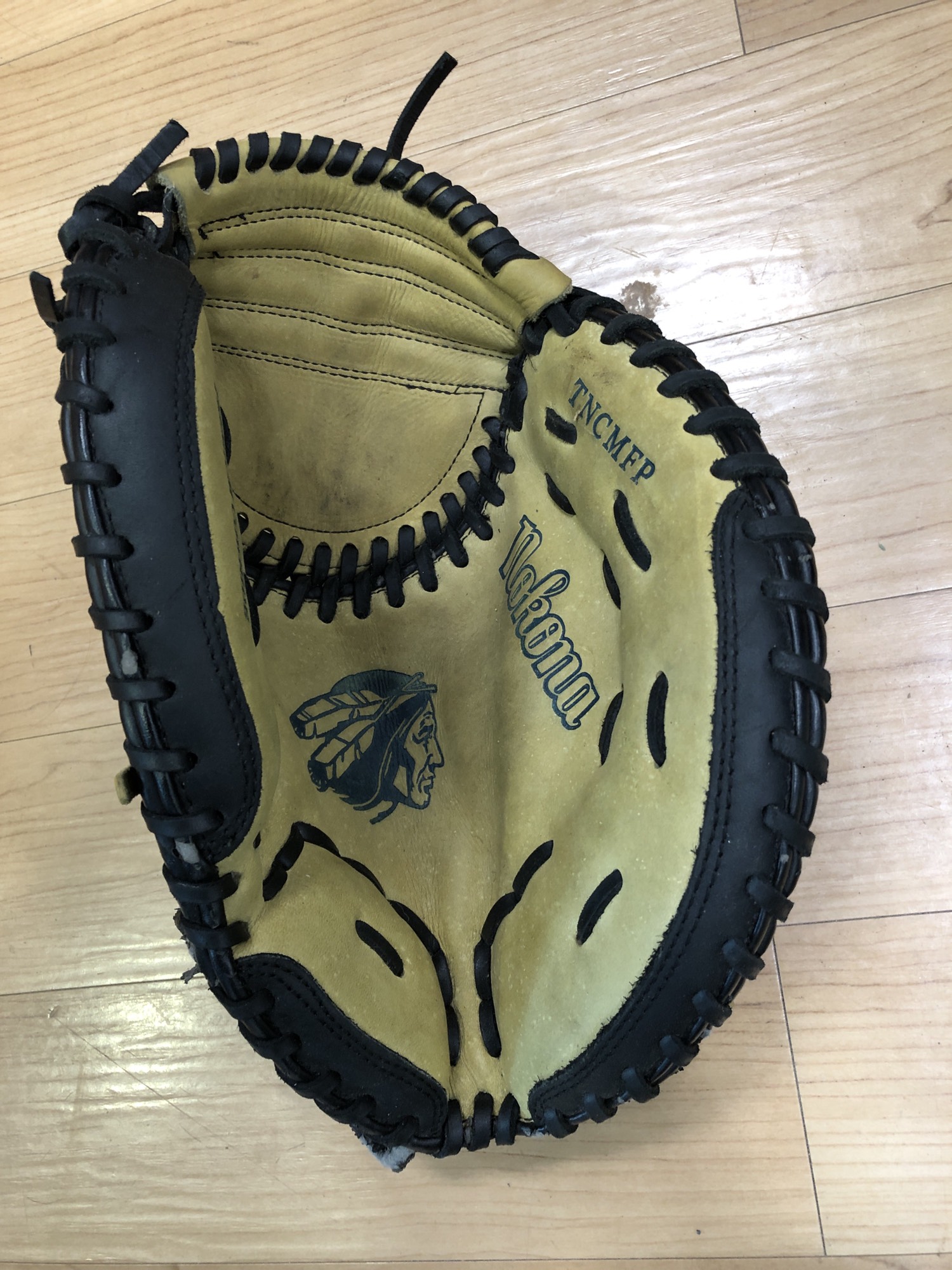 Used Nokona Right Hand Throw Catcher Softball Glove 33" SidelineSwap
