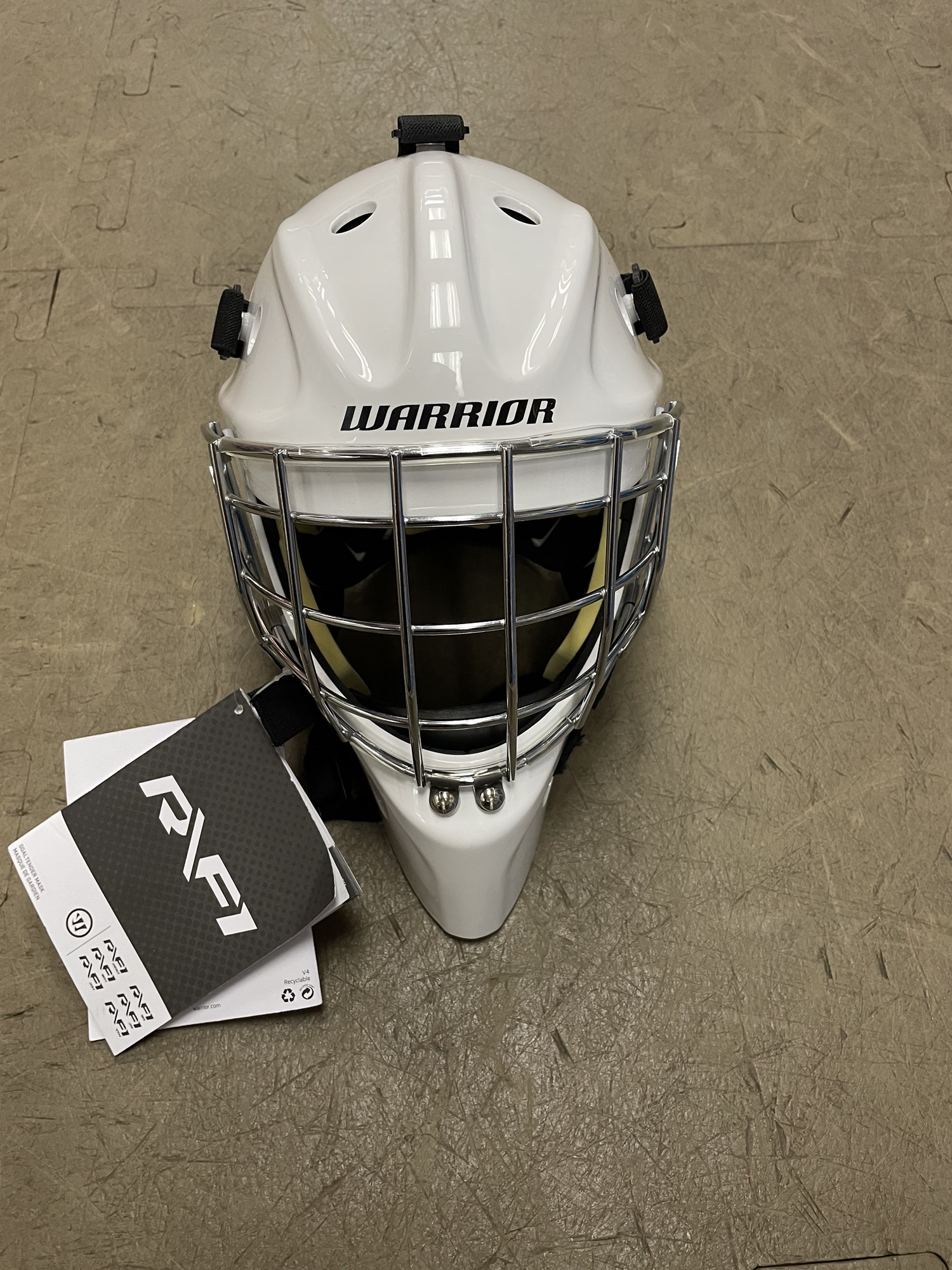 New Warrior Ritual F1 Goalie Mask SidelineSwap