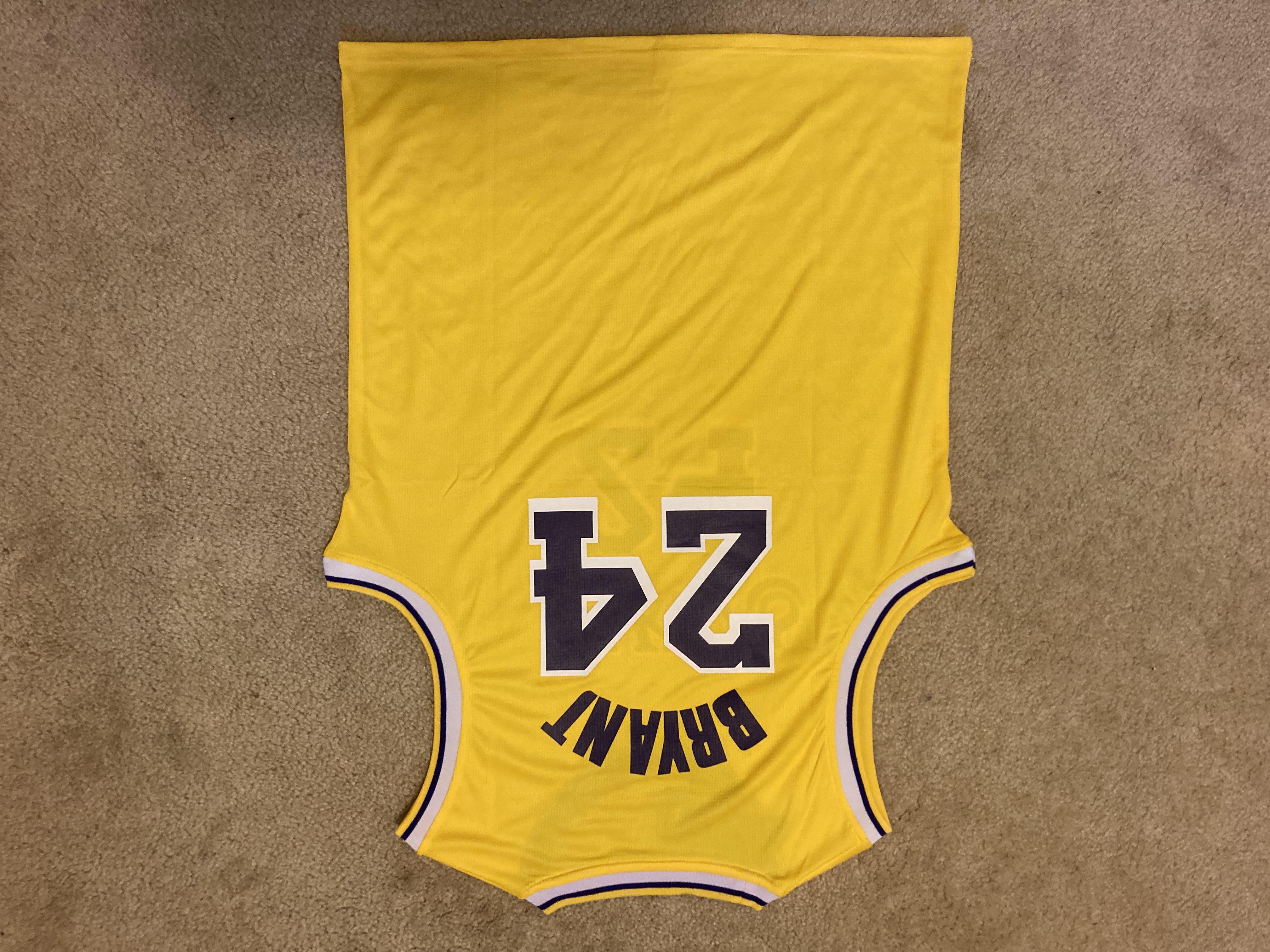 kobe bryant lakers jersey yellow