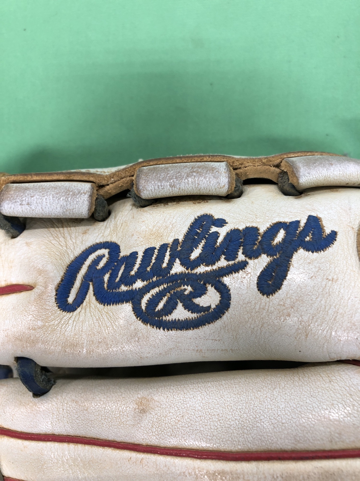 Used Rawlings Gg elite Right Hand Throw Infield Softball Glove 12