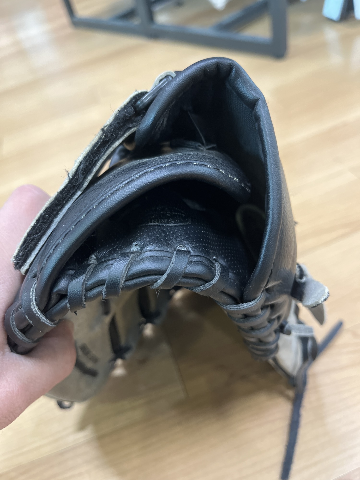 Used Wilson A360 Right Hand Throw Outfield Softball Glove 14