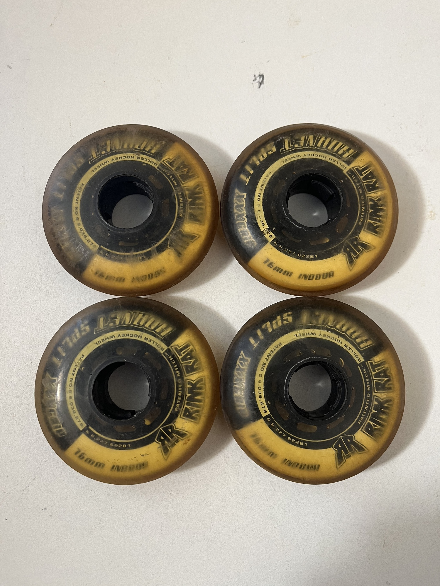*Rinkrat Black/White Split 76mm Roller Hockey Wheels SidelineSwap