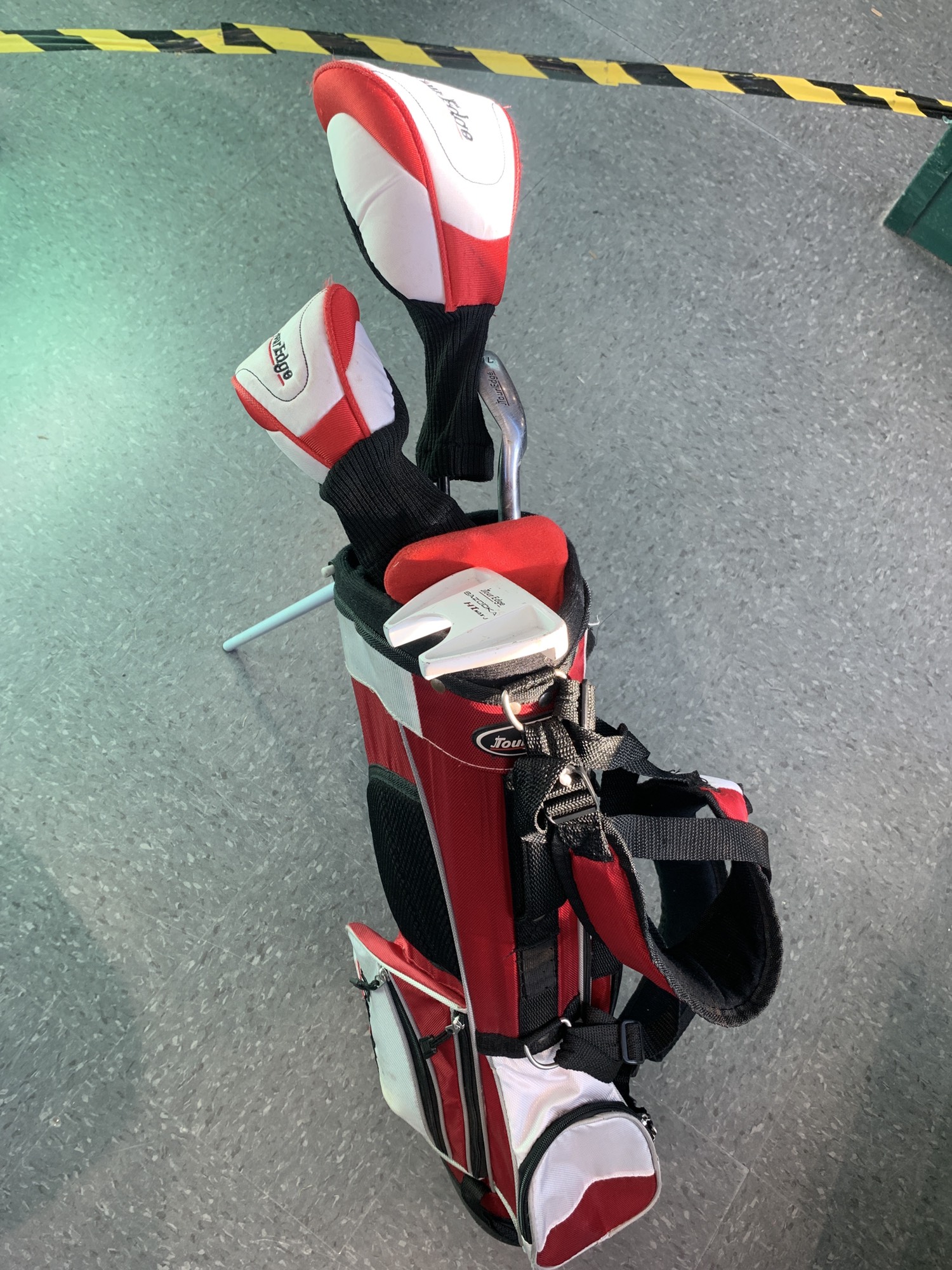 Used Tour Edge Bazooka LeftHanded Junior Golf Club Set (Number of