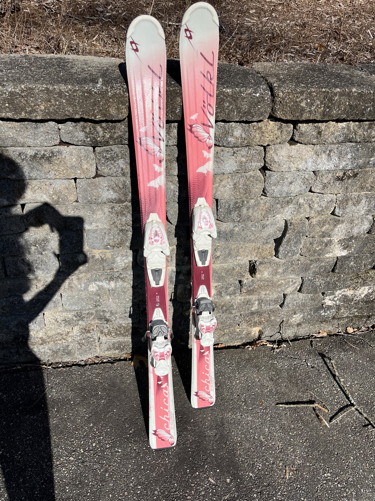 Used girl's Volkl 130 cm Pink Butterfly All Mountain Chica
