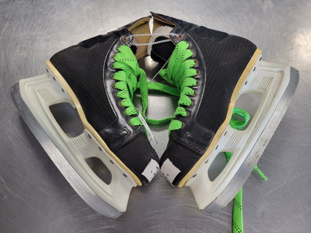 Used Bauer Black Panther Senior 7 Ice Hockey Skates SidelineSwap