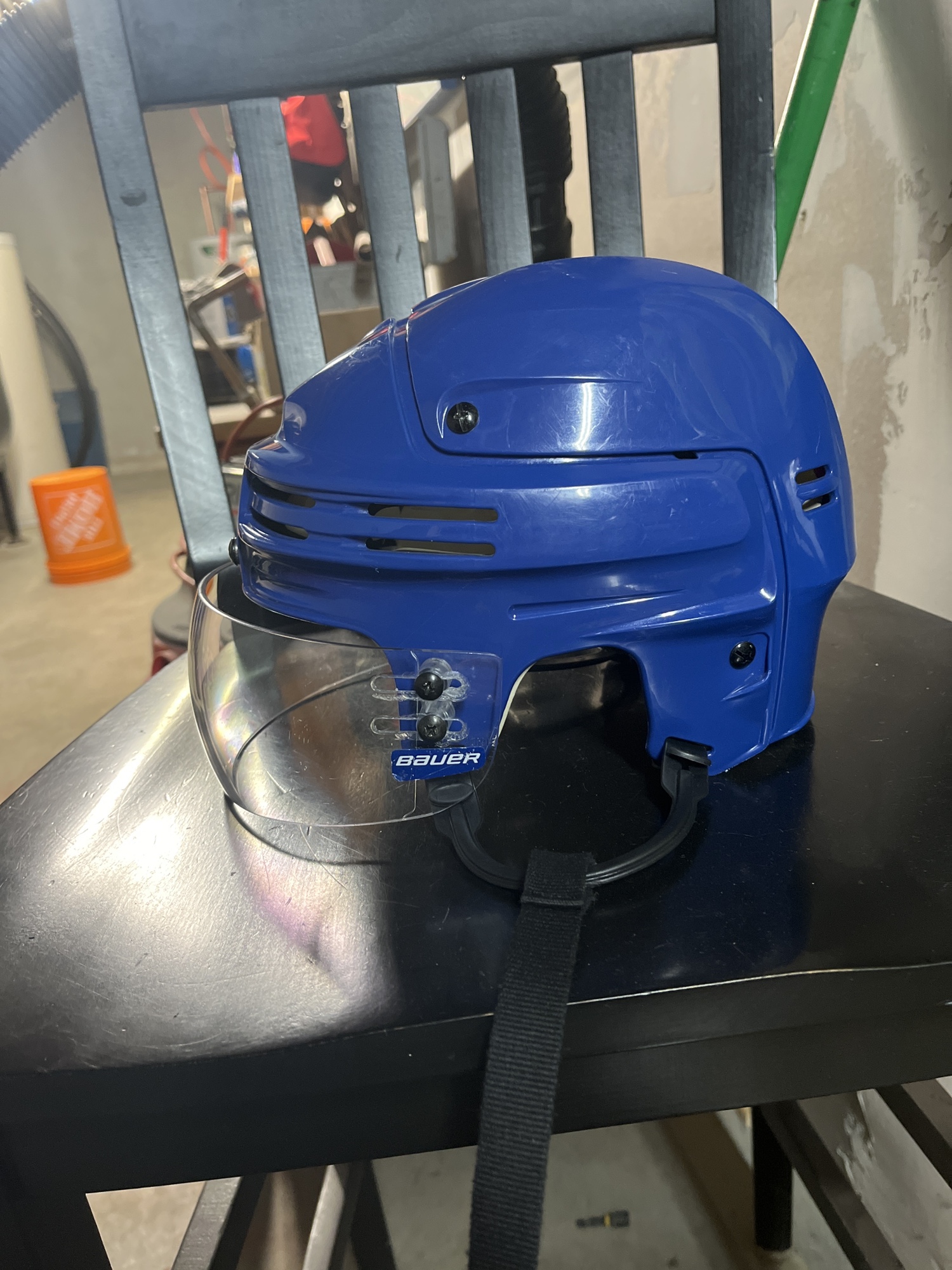 PRO STOCK* Medium Bauer 4500 | SidelineSwap