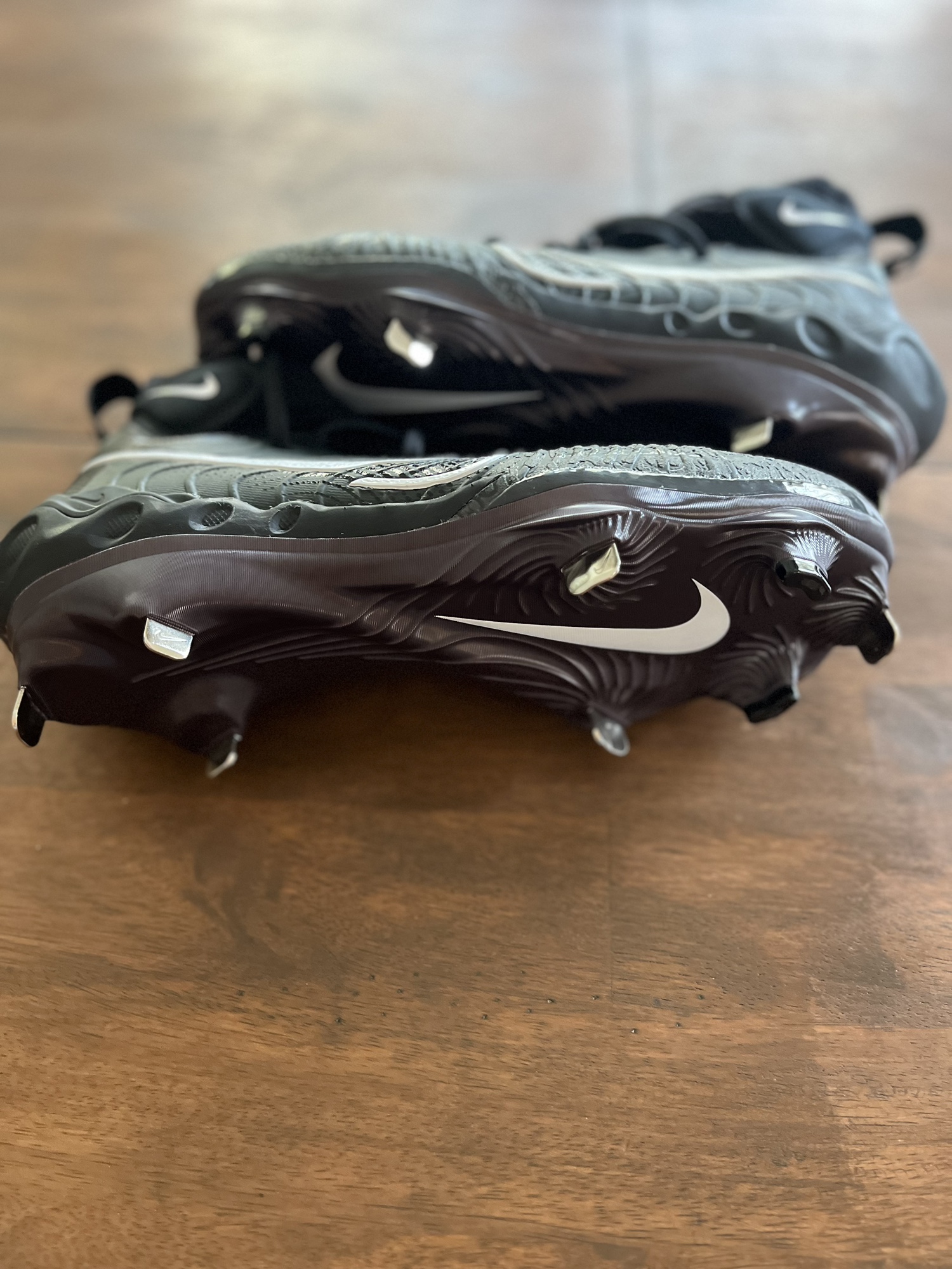 mens high top metal baseball cleats