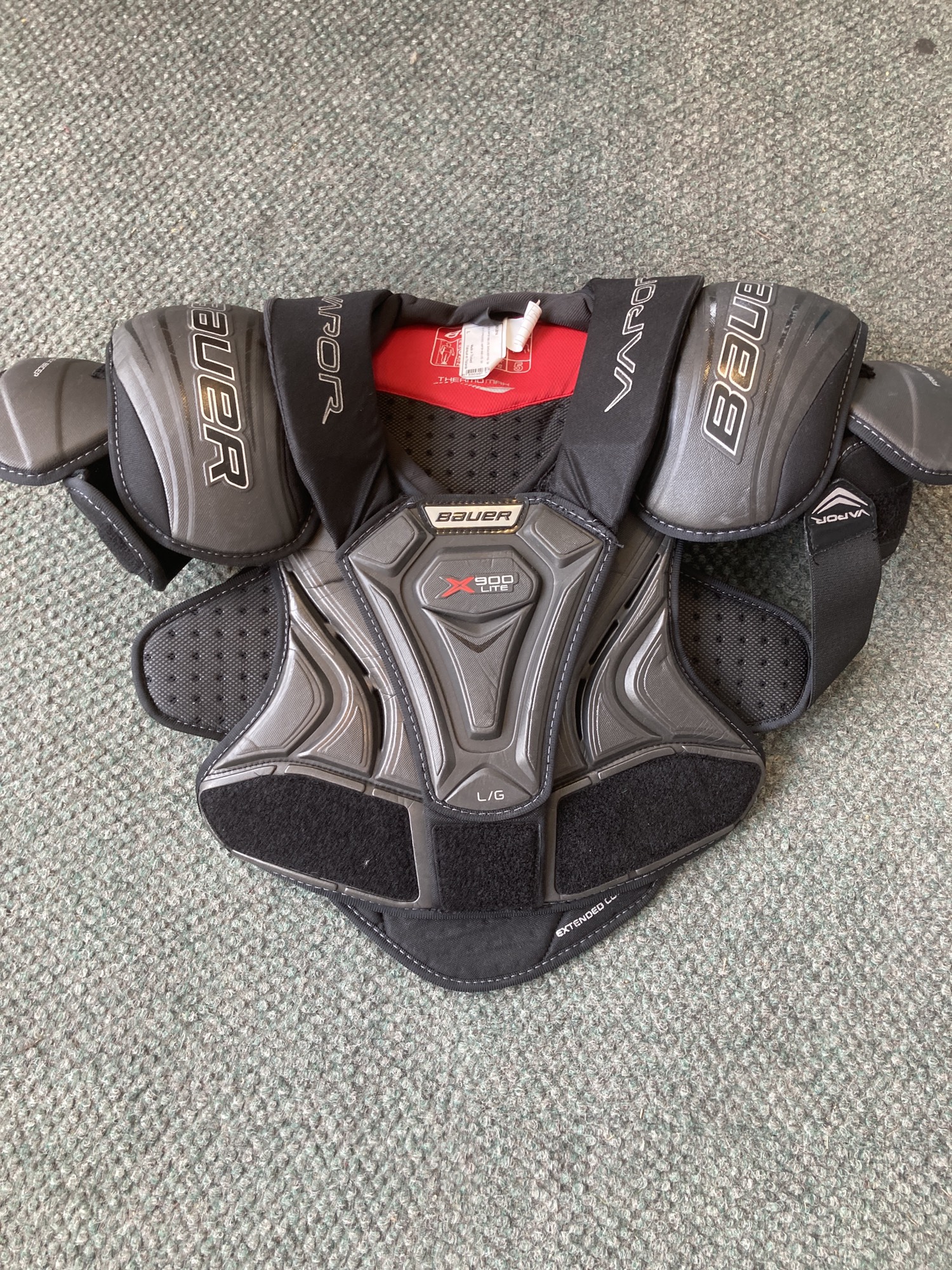 Used Senior Large Bauer Vapor x900 Lite Shoulder Pads SidelineSwap