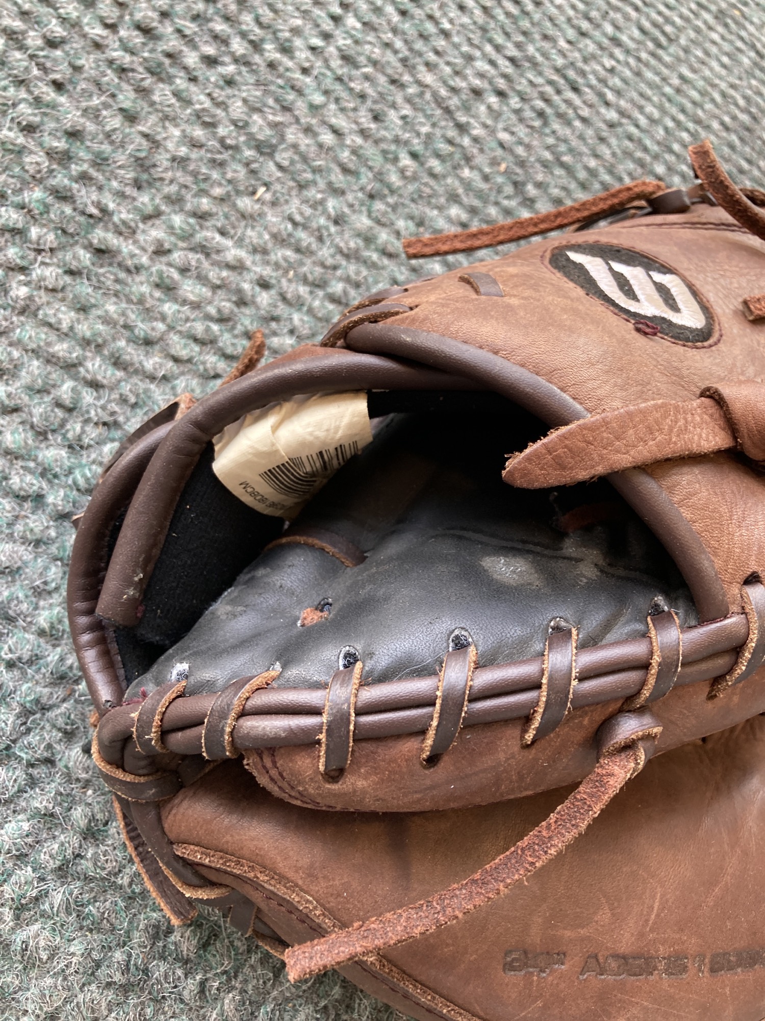 Used Wilson A950 Right Hand Throw Catcher Baseball Glove 34" SidelineSwap