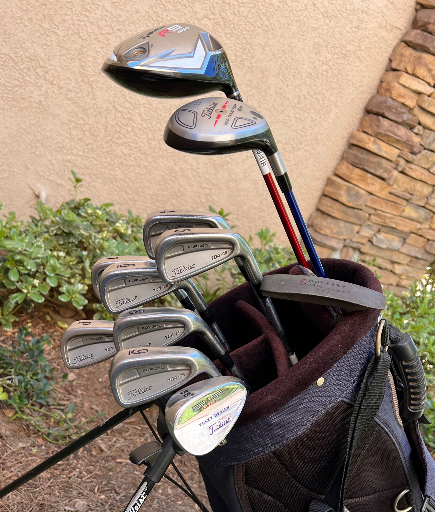 Titleist Complete Golf Set, Stiff, 704 CB Irons, Woods, Putter, Stand