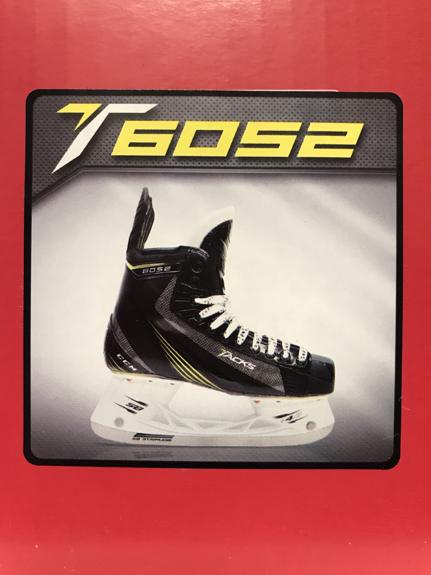 CCM Tacks 6052 Hockey Skates Size 9 EE Width SidelineSwap