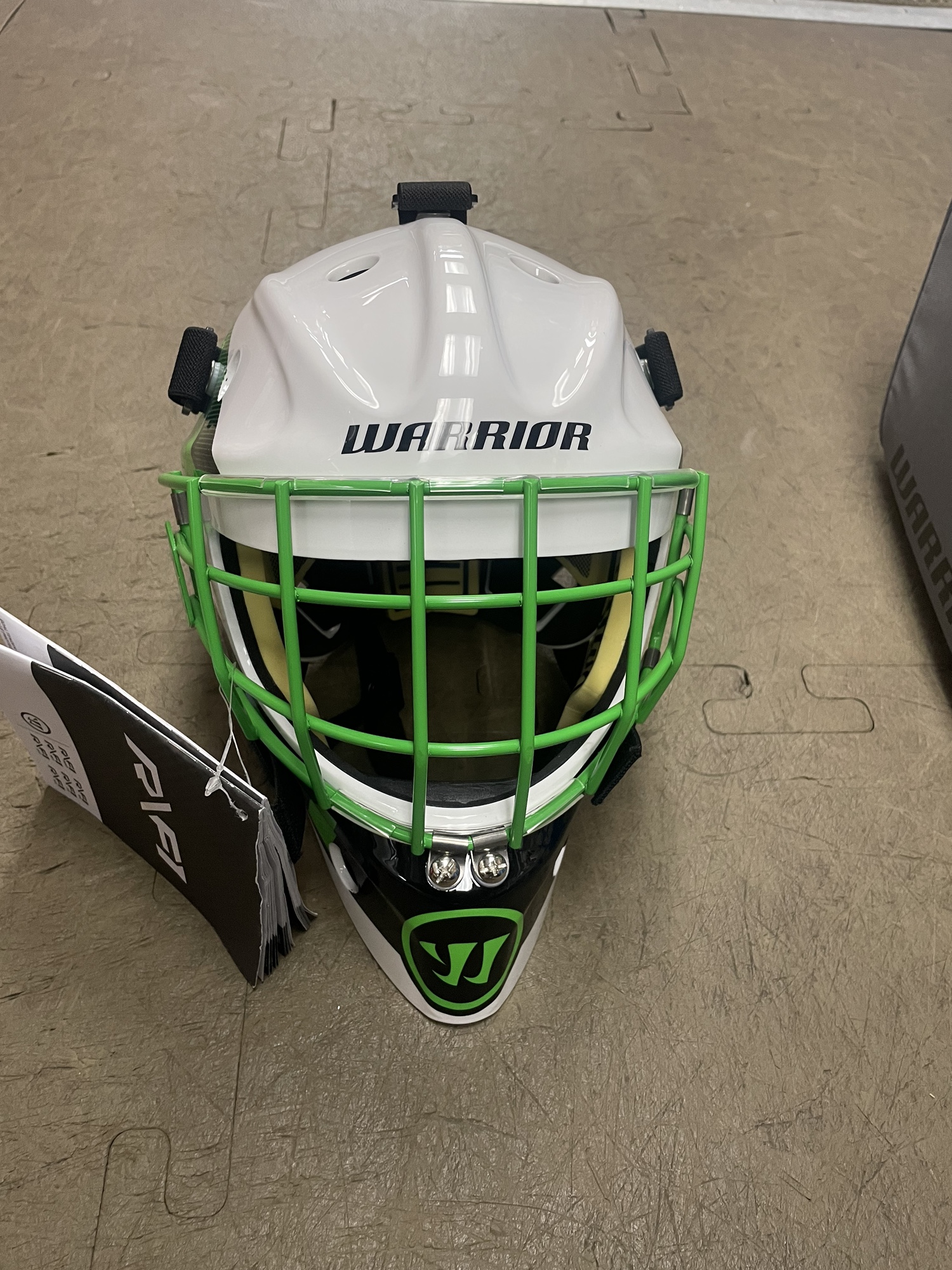 New Warrior Ritual F1 Goalie Mask SidelineSwap