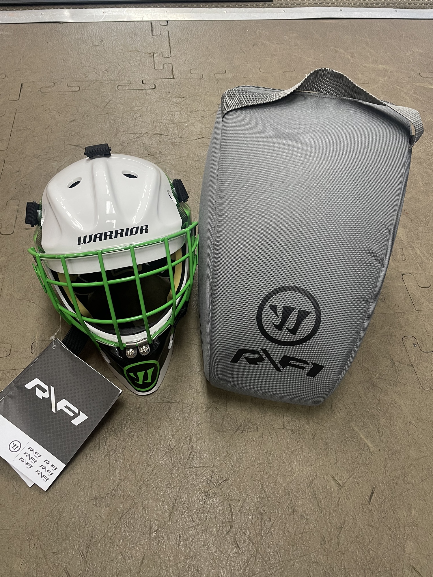 New Warrior Ritual F1 Goalie Mask SidelineSwap