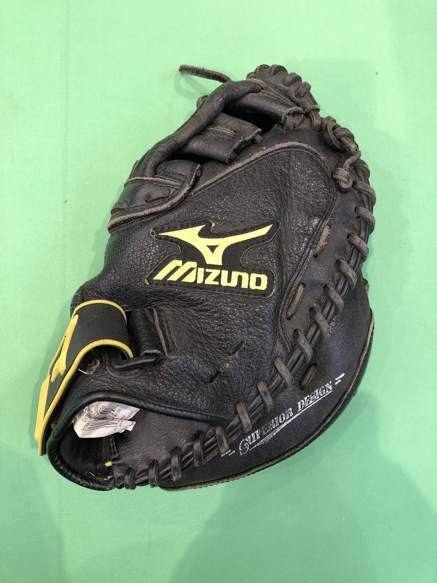 Used Mizuno Power Close RightHand Throw Baseball Catcher Glove (32.5