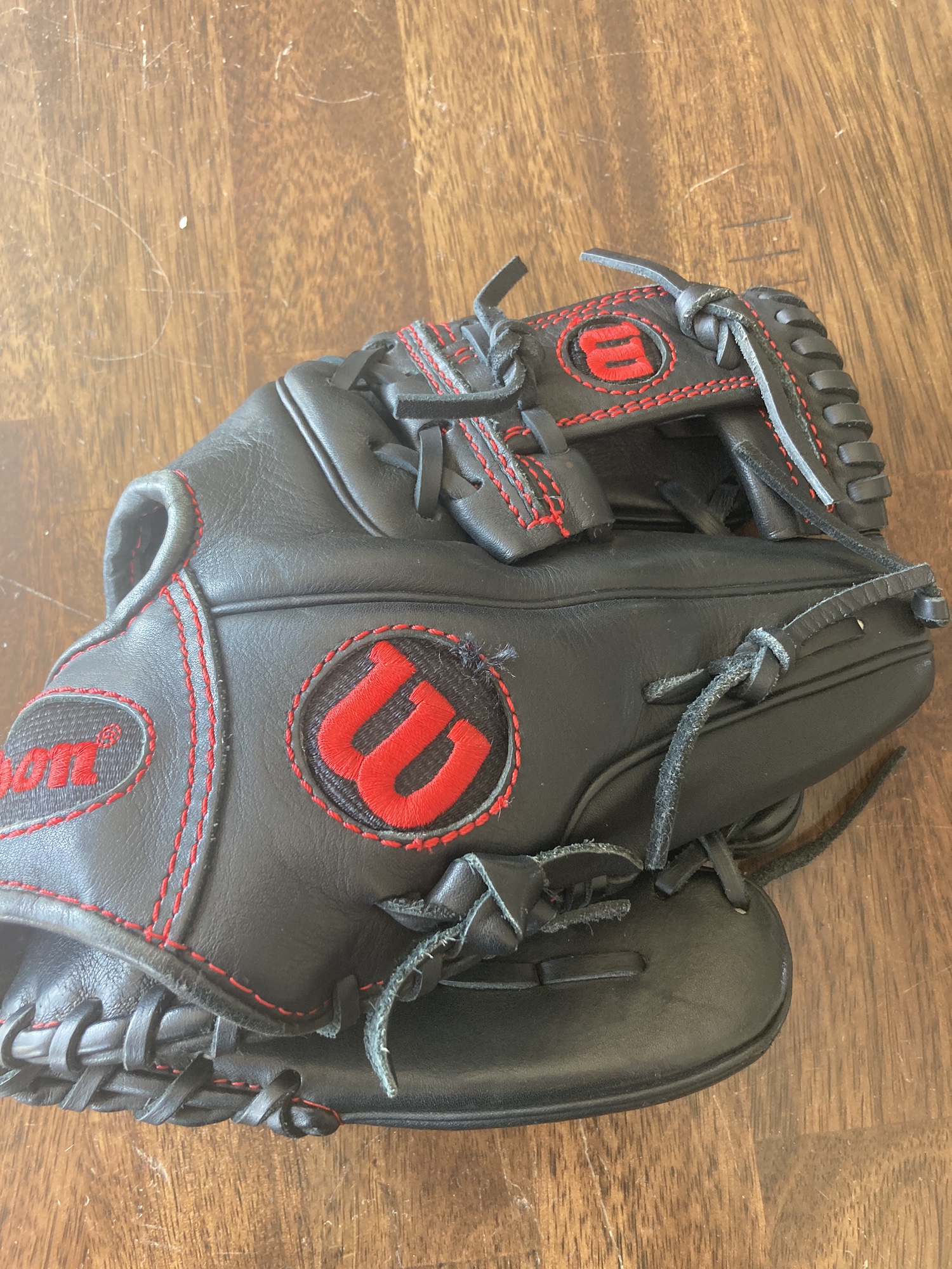 infield-11-5-6-4-3-baseball-glove-sidelineswap