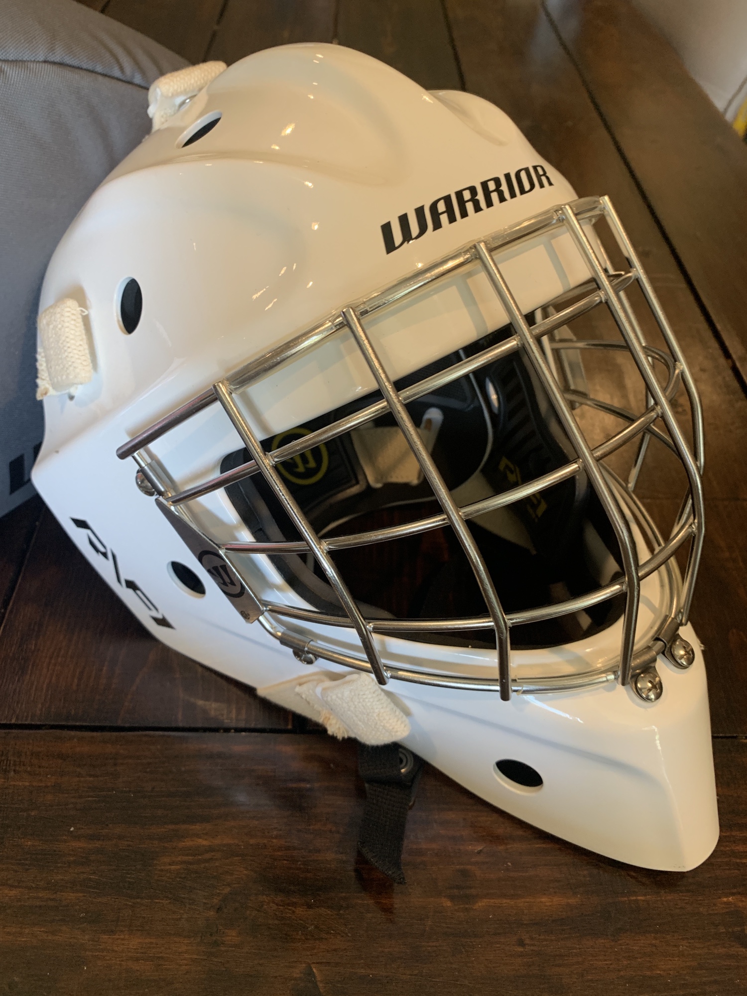 Warrior Ritual F1 Eishockey Maske CE - Senior Weiß Mit OMNIshock Schutz