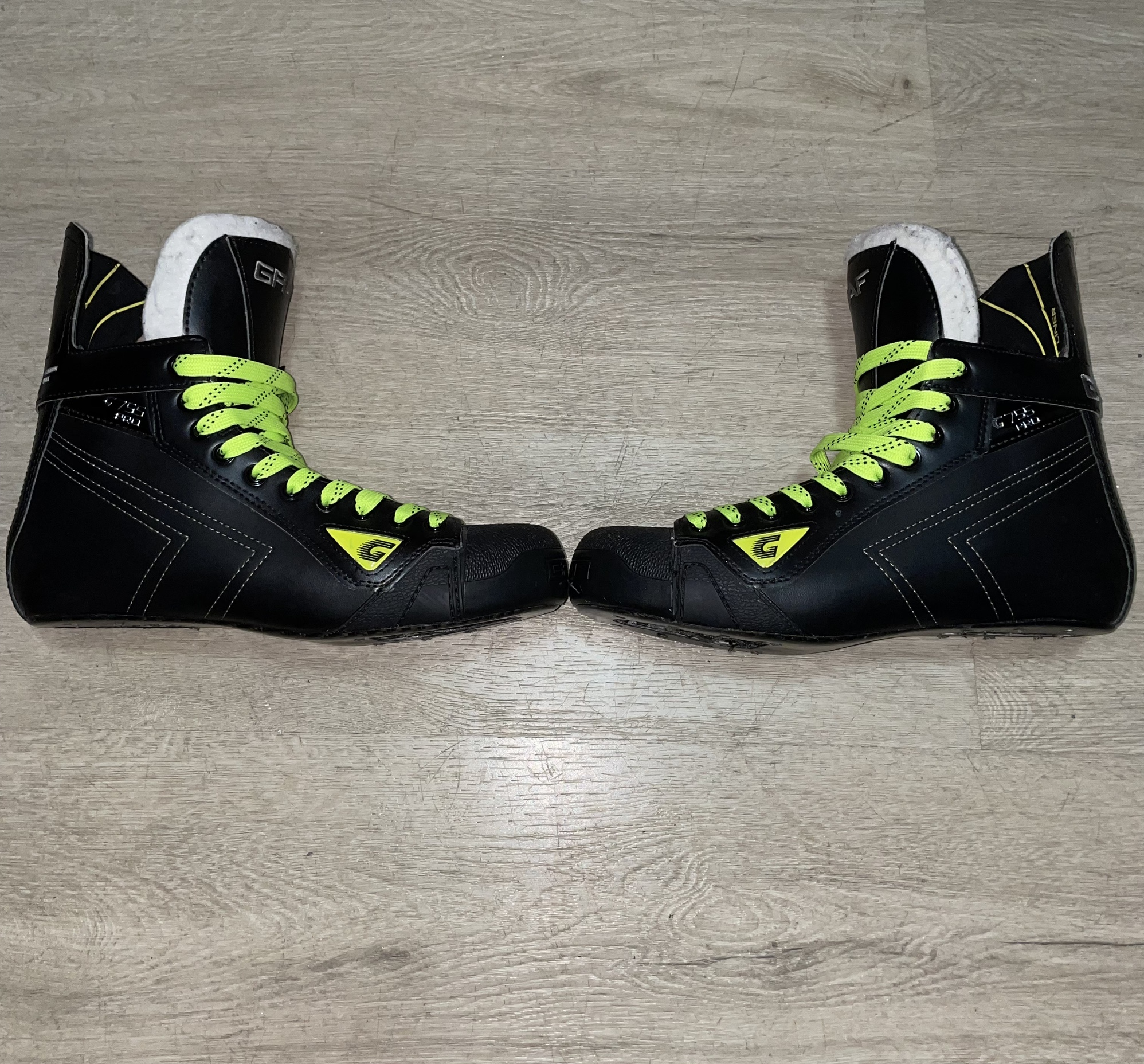 Used Graf Regular Width Size 9.5 G755 Pro Hockey Skates SidelineSwap