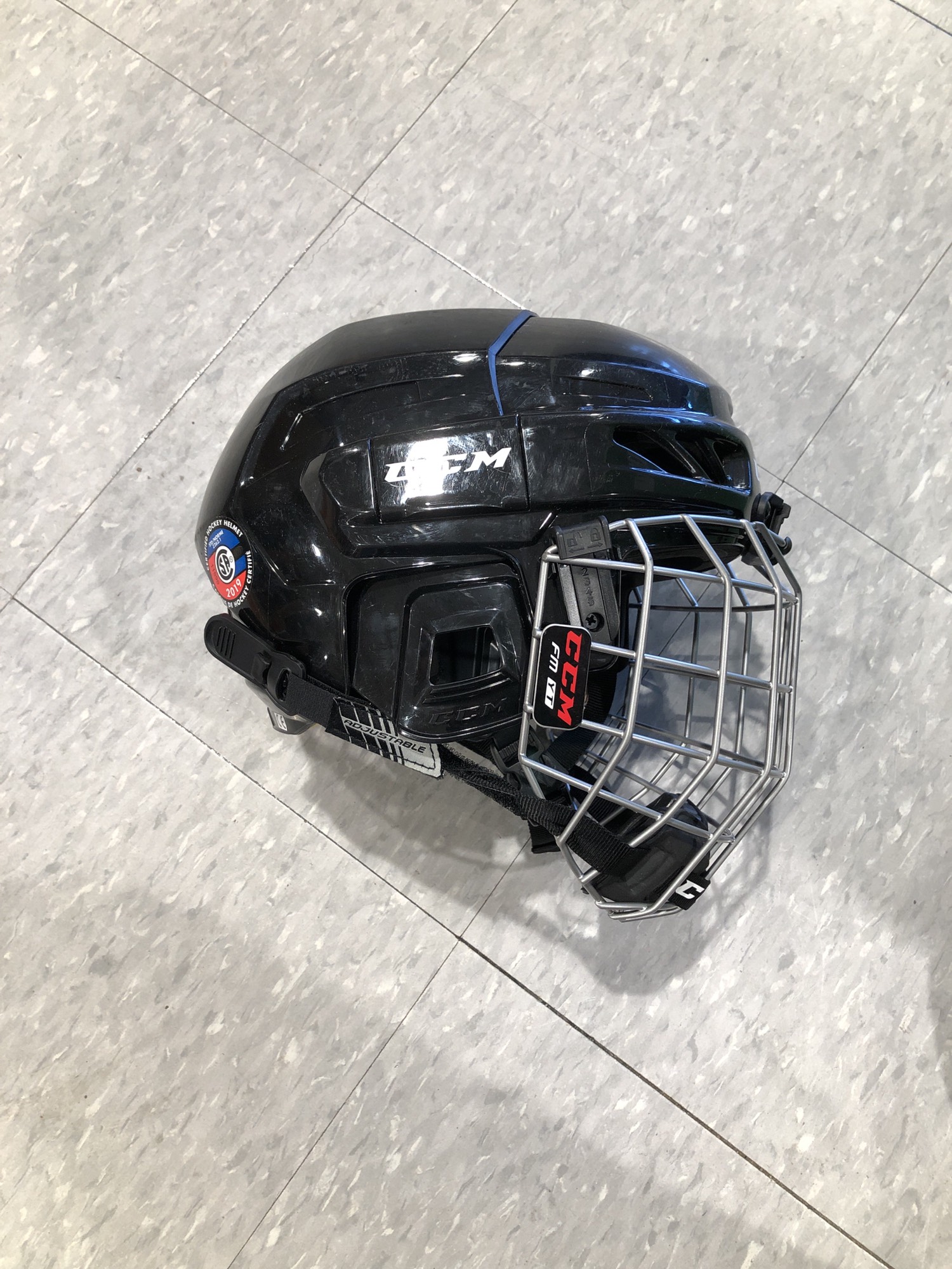 Used Youth CCM FL3DS Helmet SidelineSwap