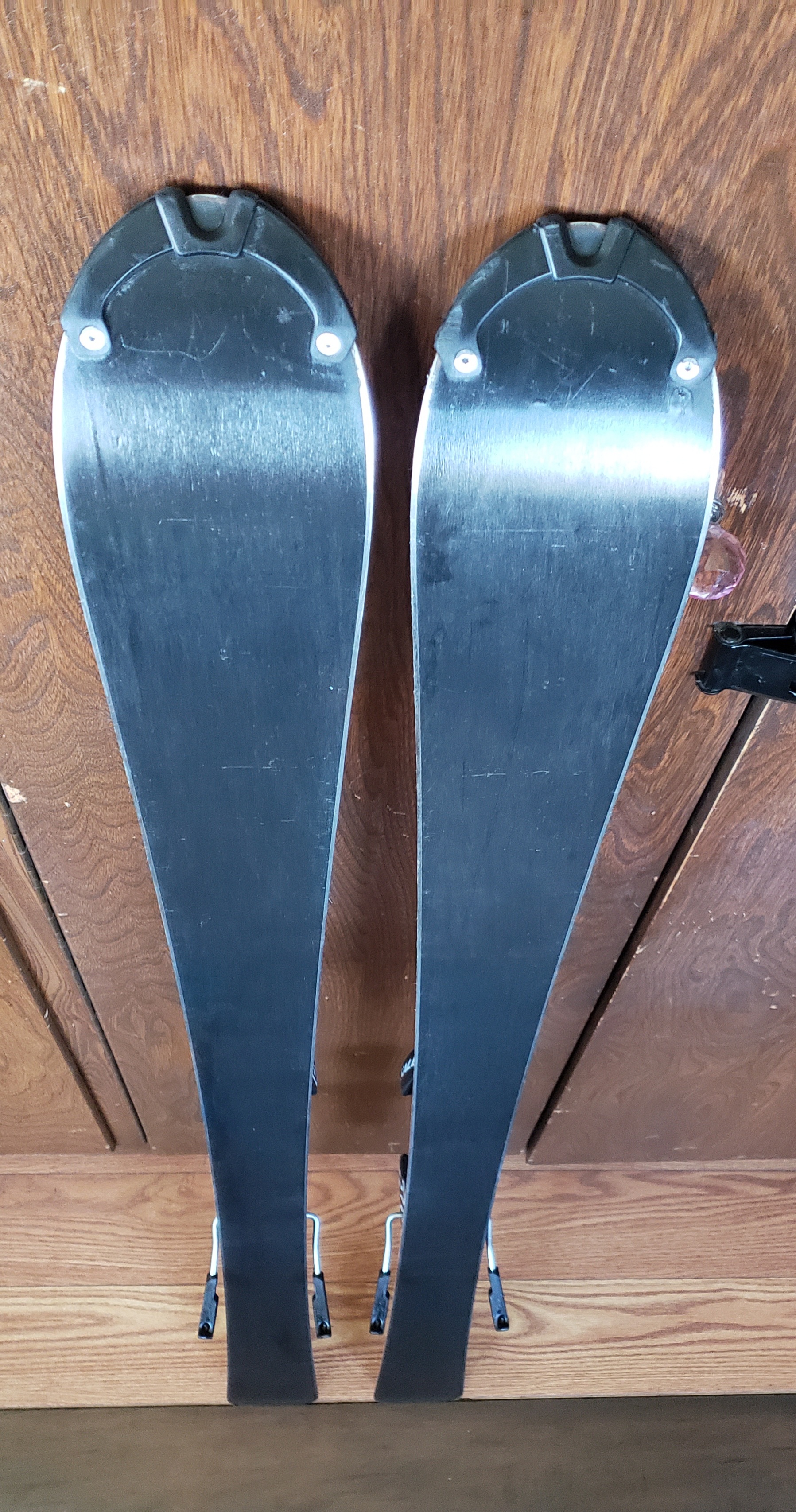 136cm SKIS K2 AMP Strike with SALOMON L10 (EASY TO ADJUST) BINDINGS