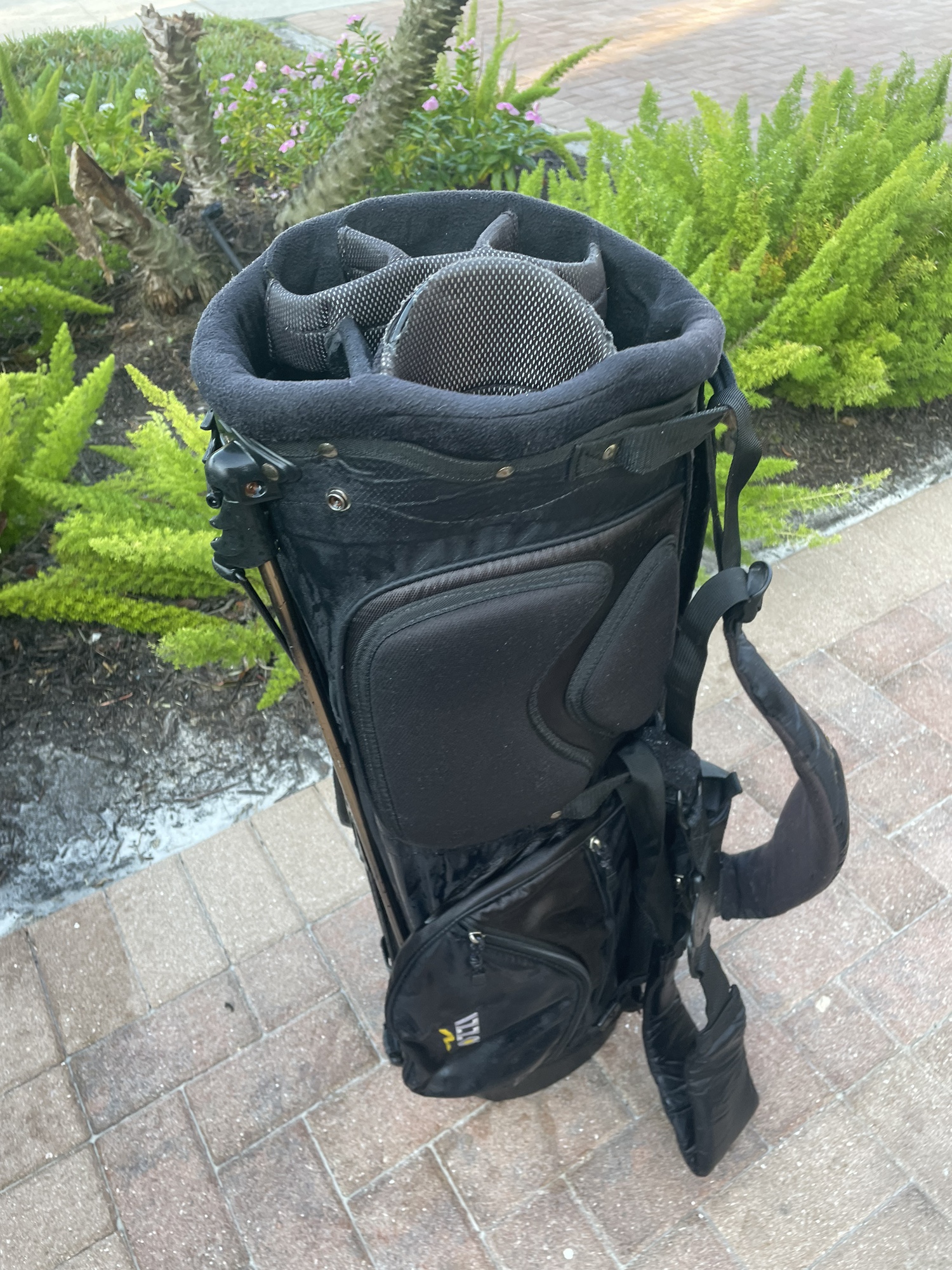 Izzo Golf Stand Bag With Double Shoulder Strap And club dividers