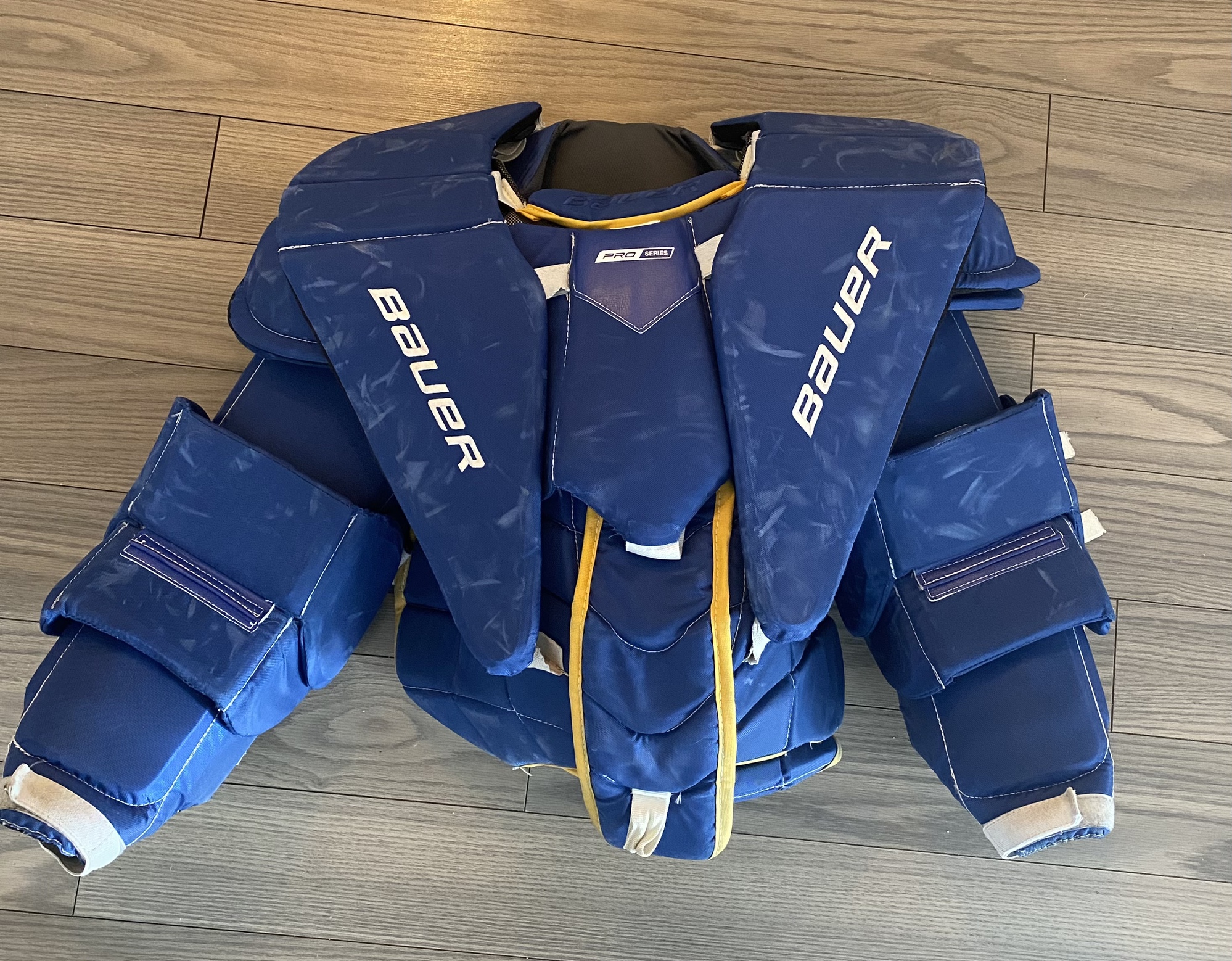 Used Large Bauer Pro Stock pro series Goalie Chest Protector SidelineSwap