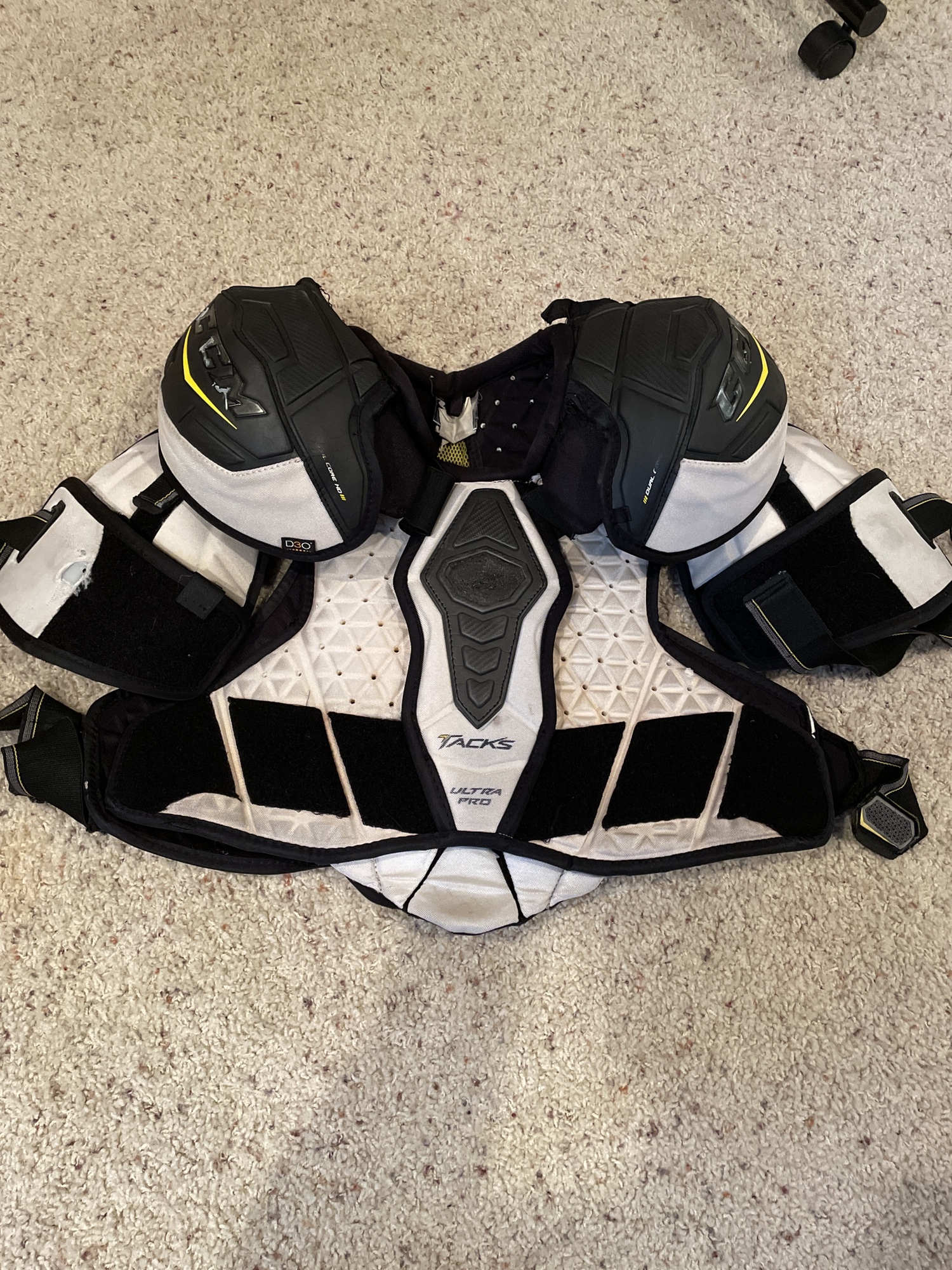 Used Large CCM Pro Stock Ultra Tacks Shoulder Pads SidelineSwap