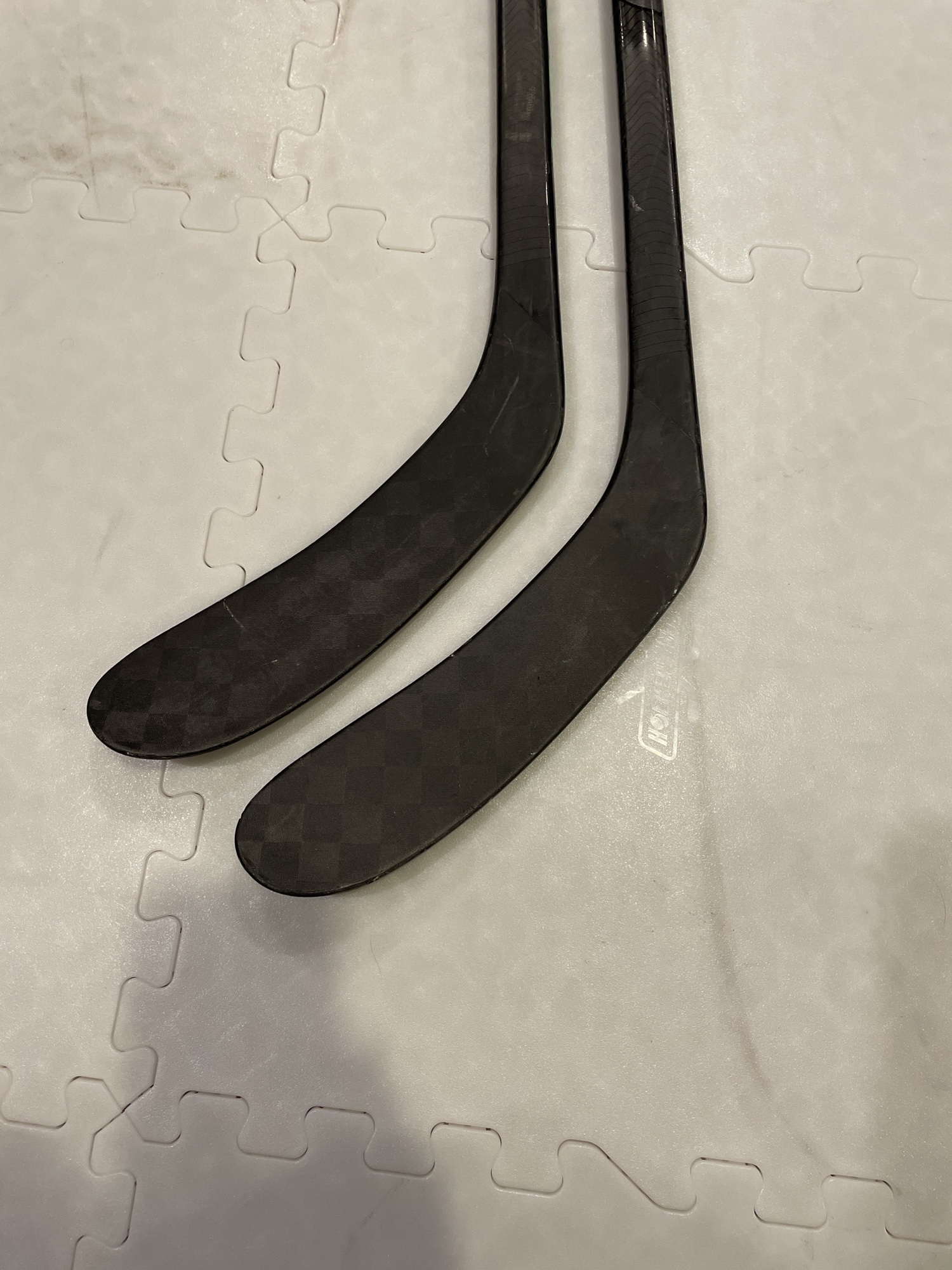 CCM Trigger 6 Pro (2 pack) Right handed p28 75 flex | SidelineSwap