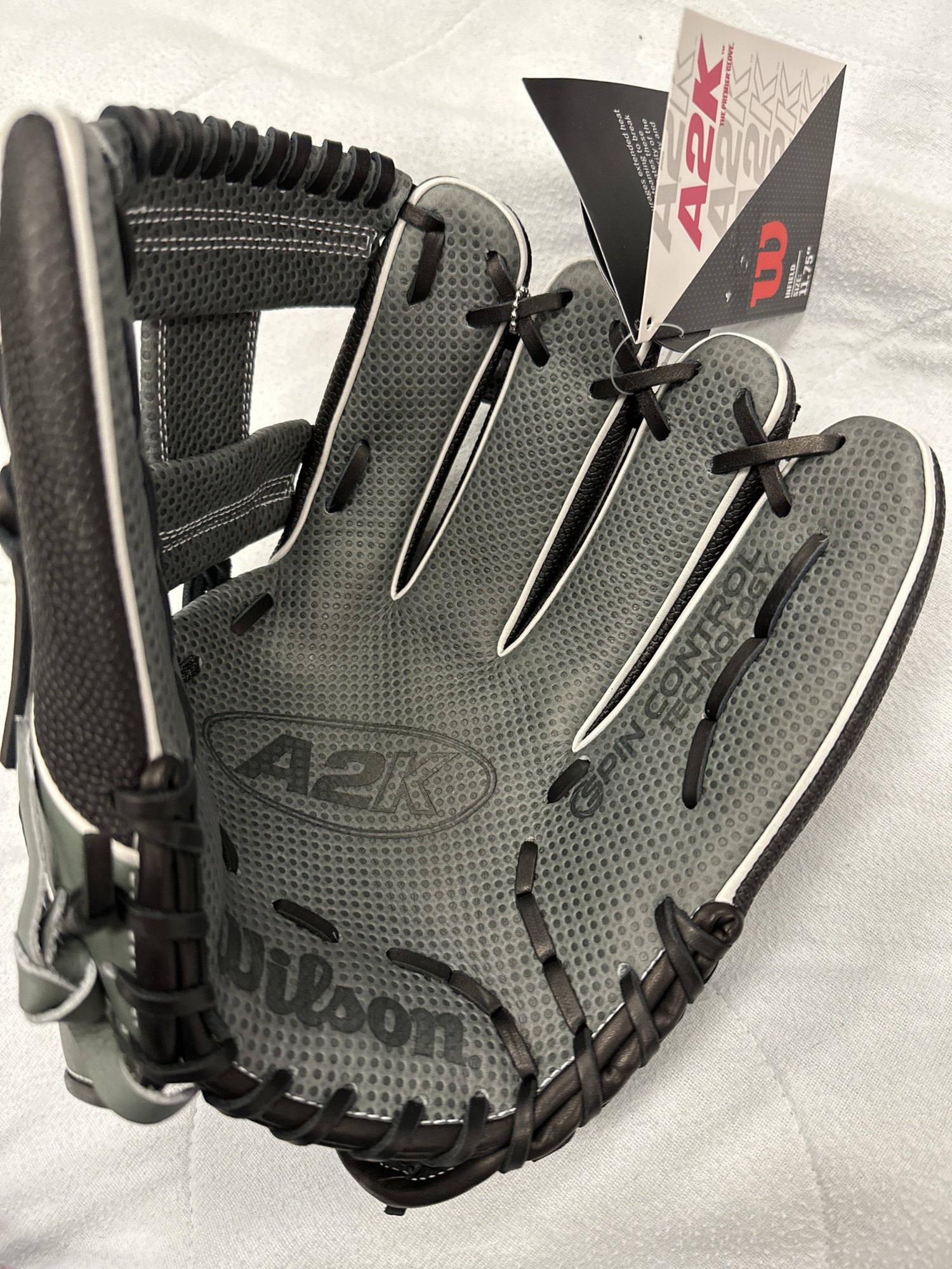 New Right Hand Throw 11.75" A2K Baseball Glove 1787 SidelineSwap